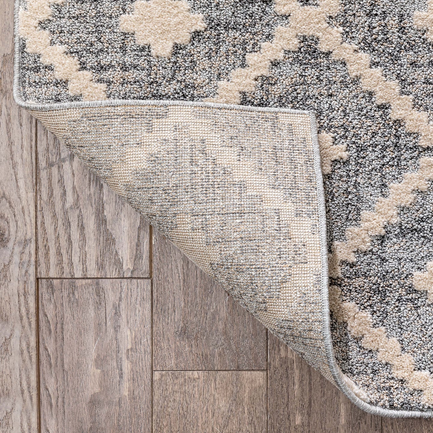 Ailey Moroccan Lattice Trellis Grey Looped Pile Rug HAR-57