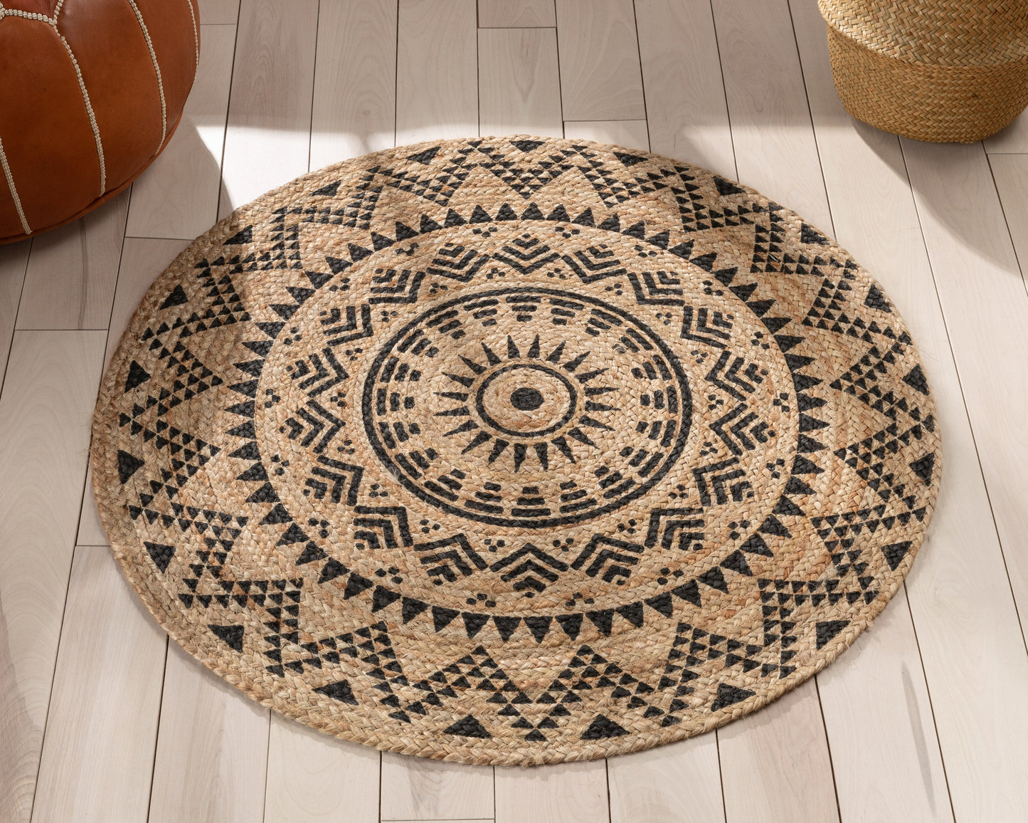 Kiera Bohemian Tribal Hand-Braided Jute Natural Black Rug IRI-12