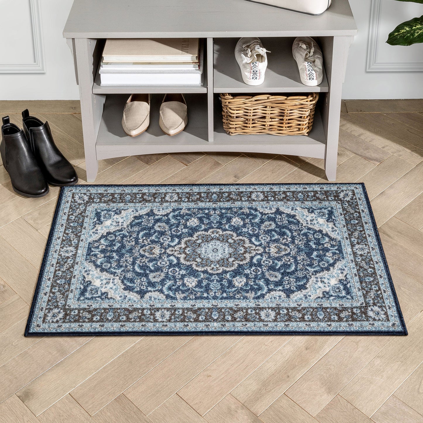 Gene Traditional Medallion Persian Blue Non-Slip Machine Washable Low Pile Indoor/Outdoor Rug KC-174