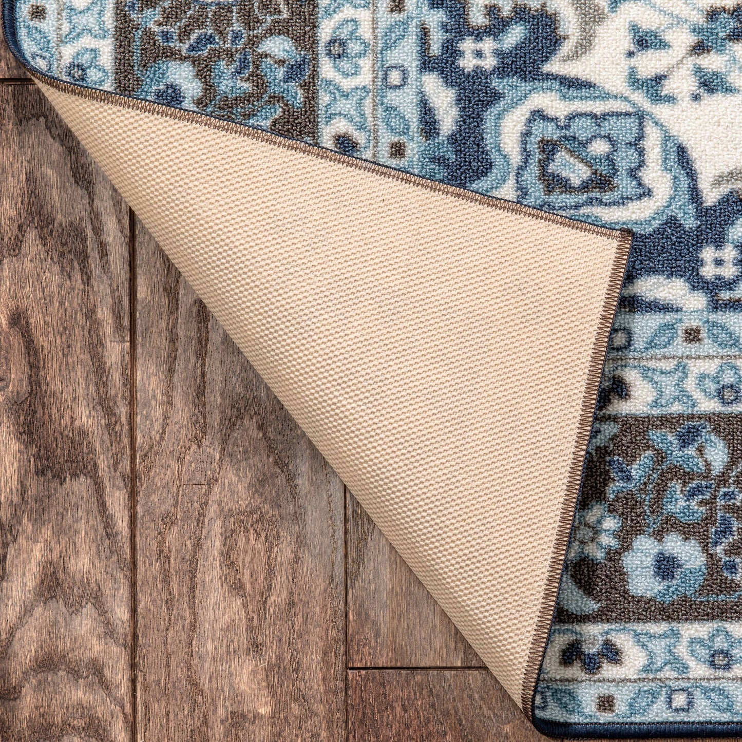 Gene Traditional Medallion Persian Blue Non-Slip Machine Washable Low Pile Indoor/Outdoor Rug KC-174
