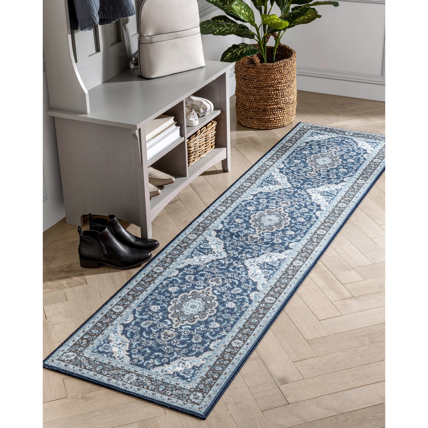 Gene Traditional Medallion Persian Blue Non-Slip Machine Washable Low Pile Indoor/Outdoor Rug KC-174