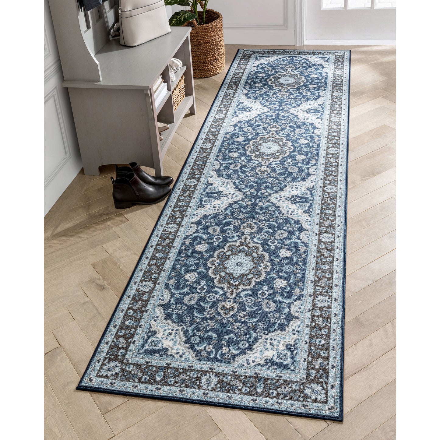 Gene Traditional Medallion Persian Blue Non-Slip Machine Washable Low Pile Indoor/Outdoor Rug KC-174