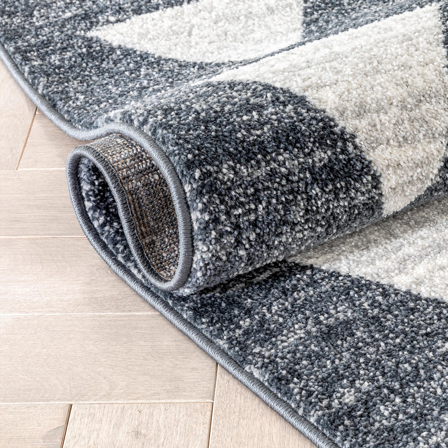 Triangles Modern Geometric Pattern Grey Kids Rug KEN-17
