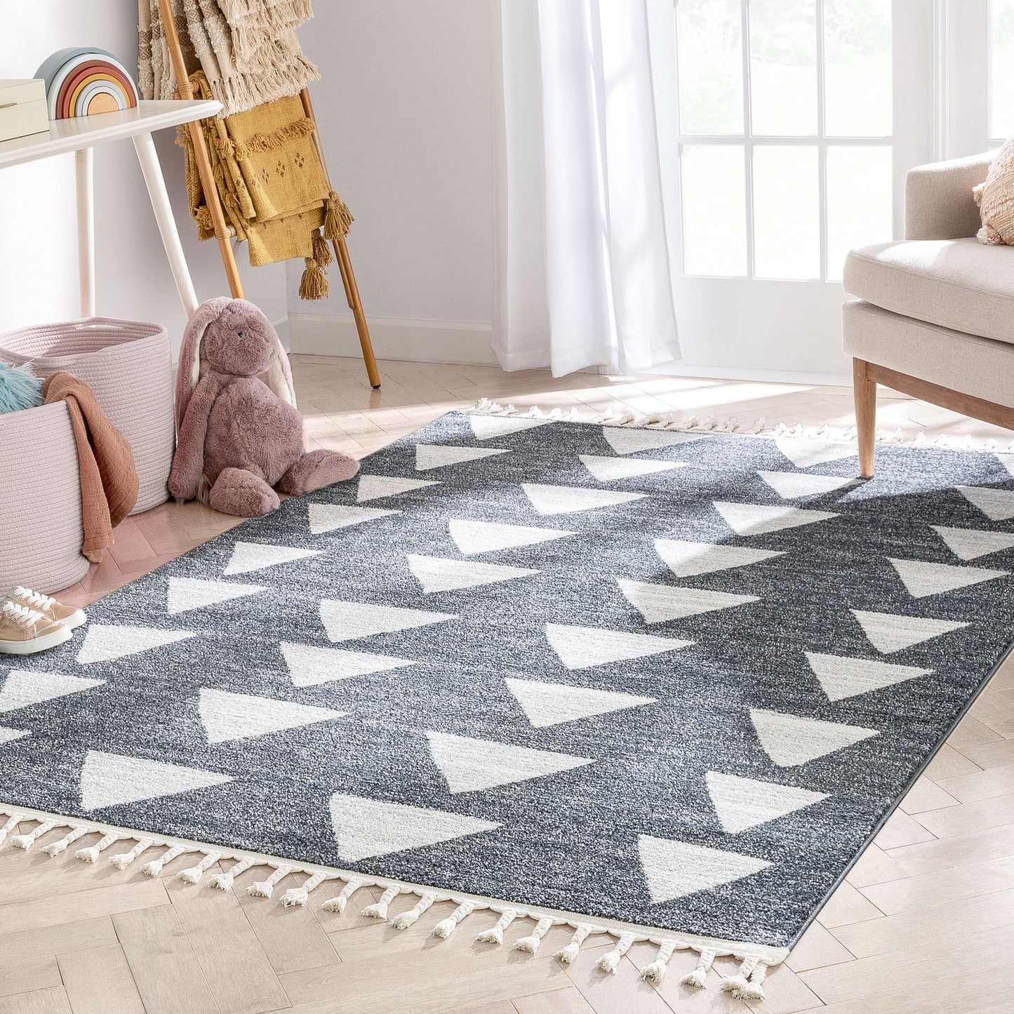 Triangles Modern Geometric Pattern Grey Kids Rug KEN-17