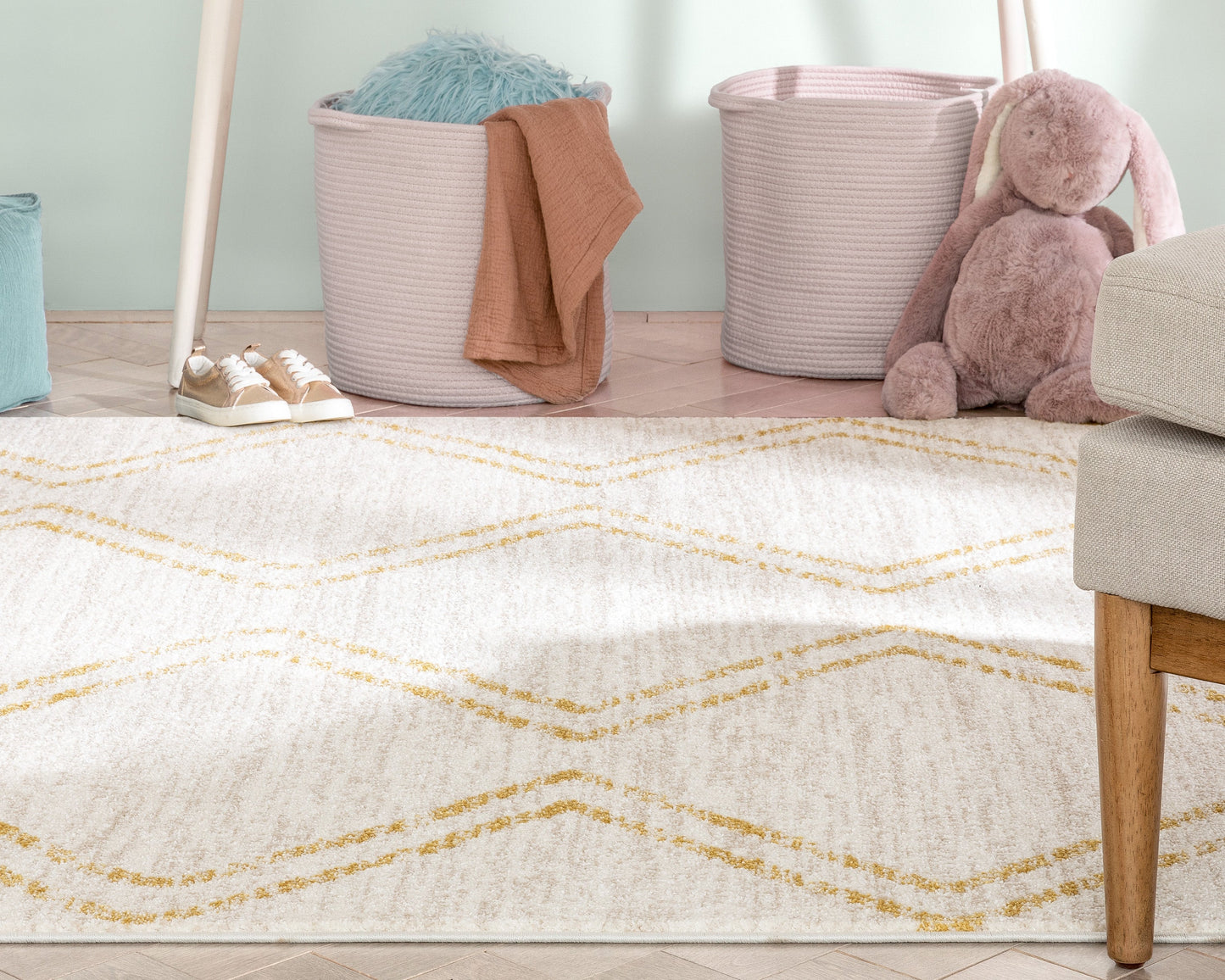 Reeve Modern Chevron Zig-Zag Yellow Ivory Kids Rug KEN-31