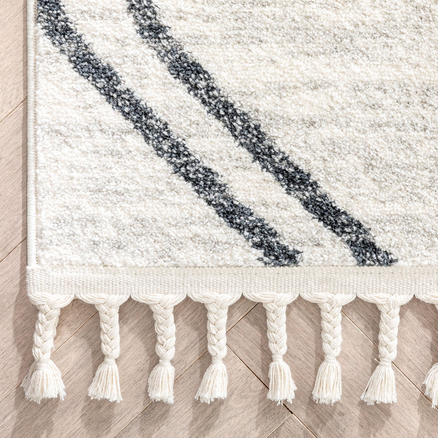 Reeve Modern Chevron Zig-Zag Grey Ivory Kids Rug KEN-37