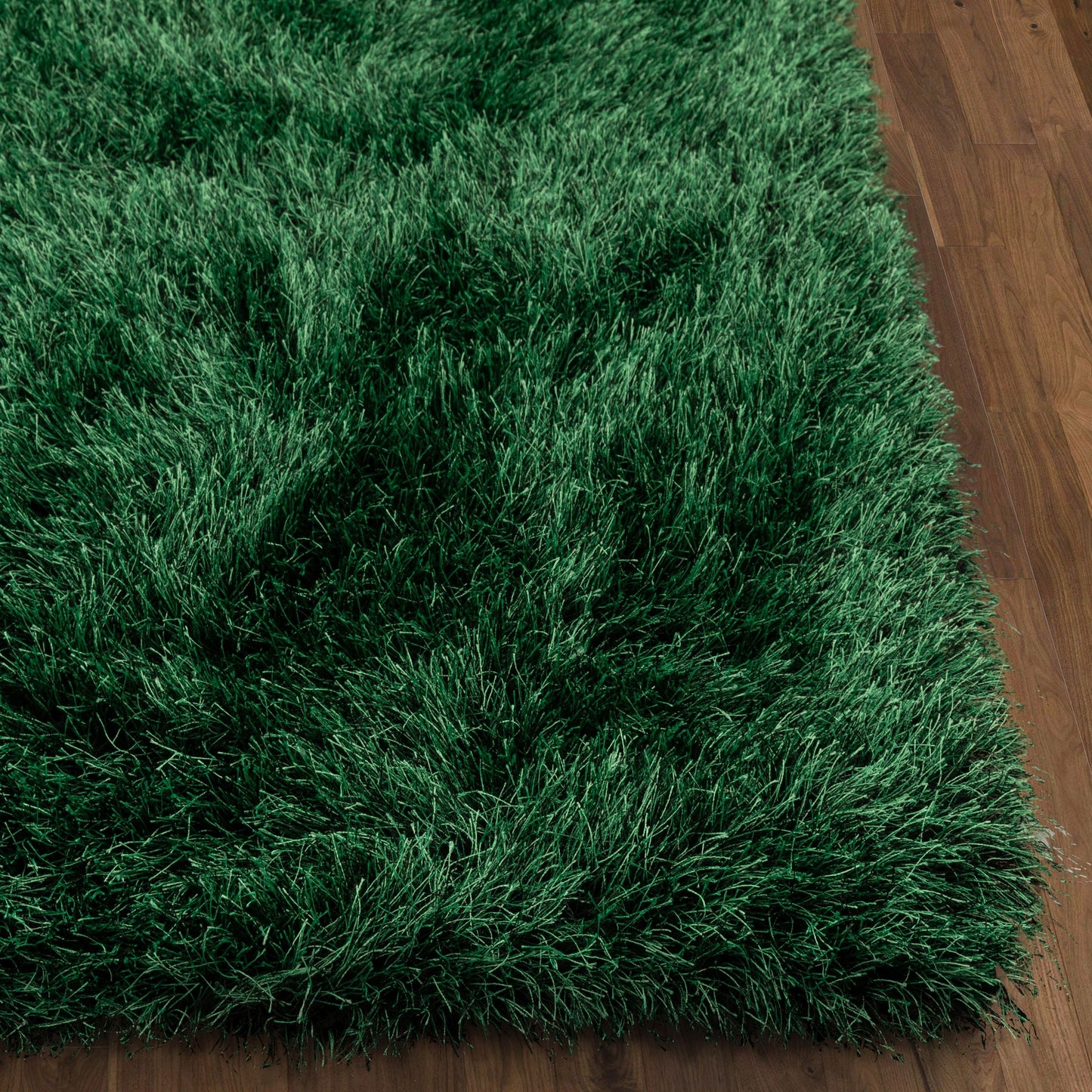 Chie Glam Solid Ultra-Soft Green Shag Rug KU-15