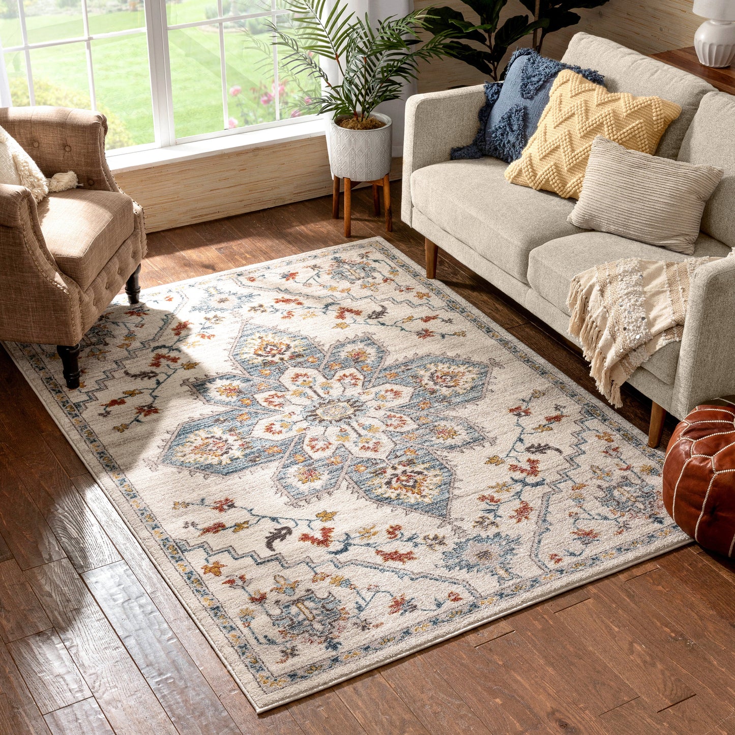 Bingley Traditional Medallion Pattern Ivory Farmhouse Rug LA-202