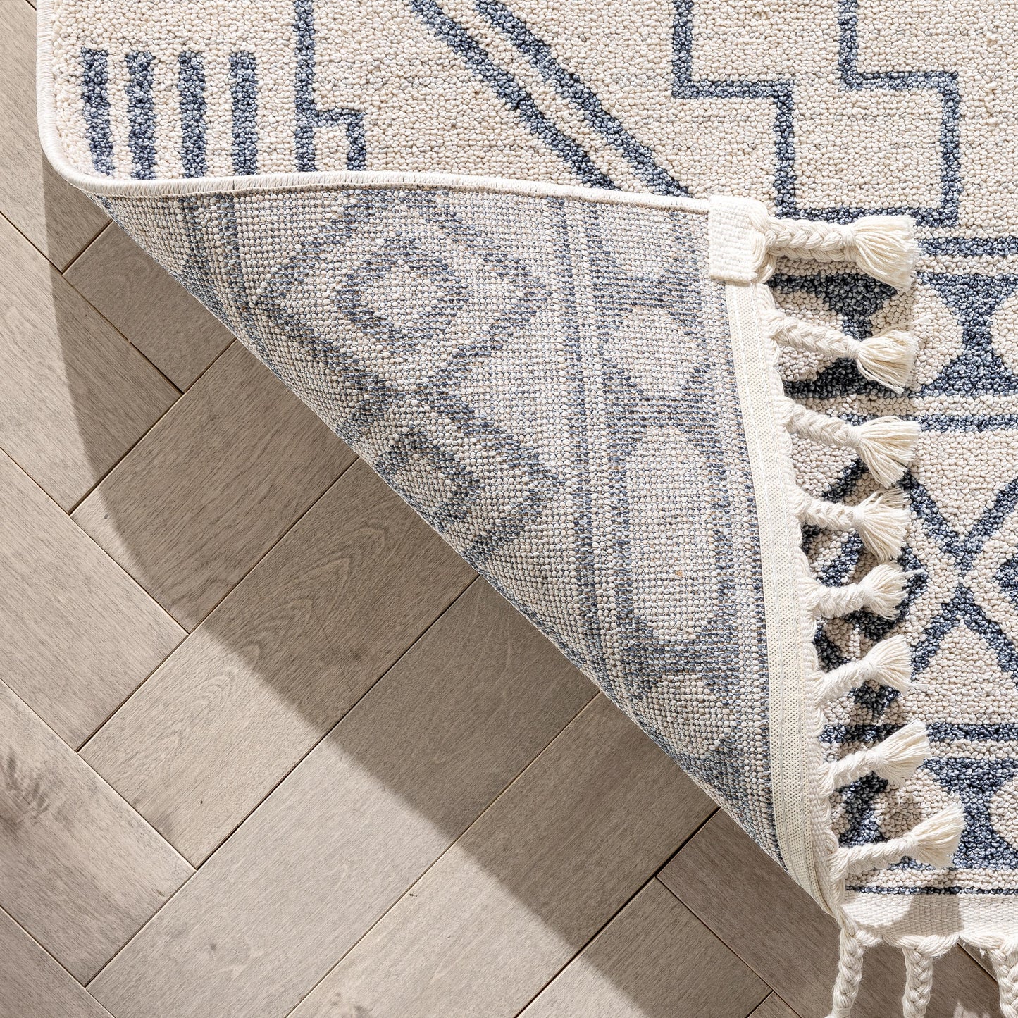 Zafer Tribal Geometric Pattern Light Blue Ivory Kilim-Style RugLDL-216
