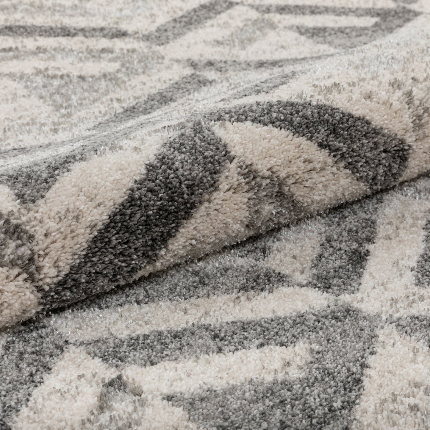 Cordoba Modern Geometric Diamond Pattern Grey Rug LIS-47