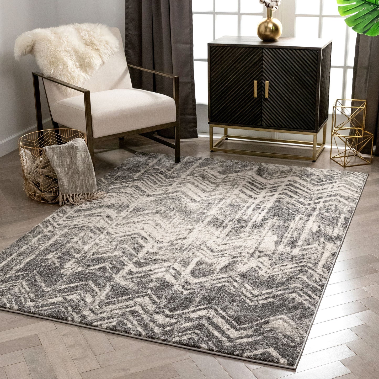 Julie Distressed Chevron Stripes Grey Rug LIS-77