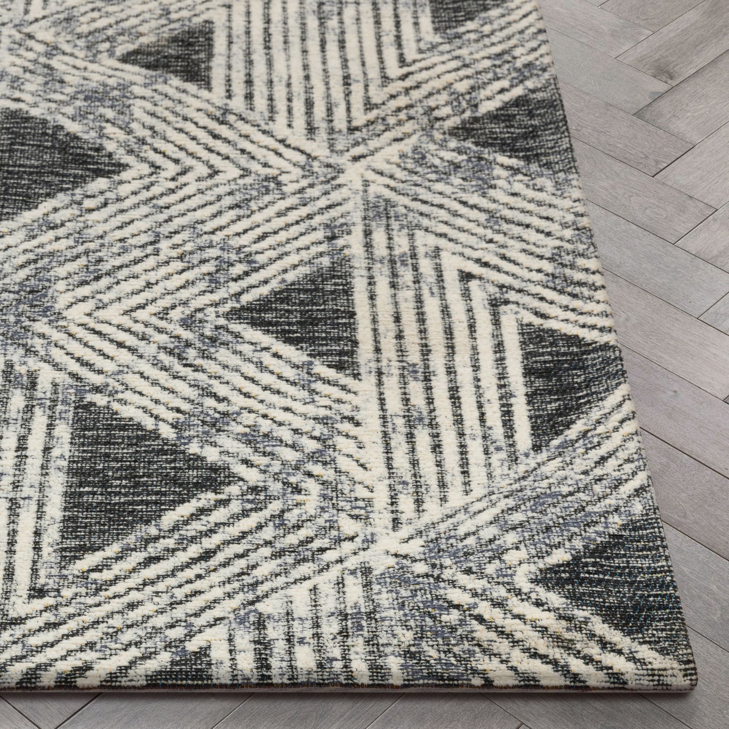 Veria Mid-Century Modern Geometric Grey Kilim-Style Rug LL-137