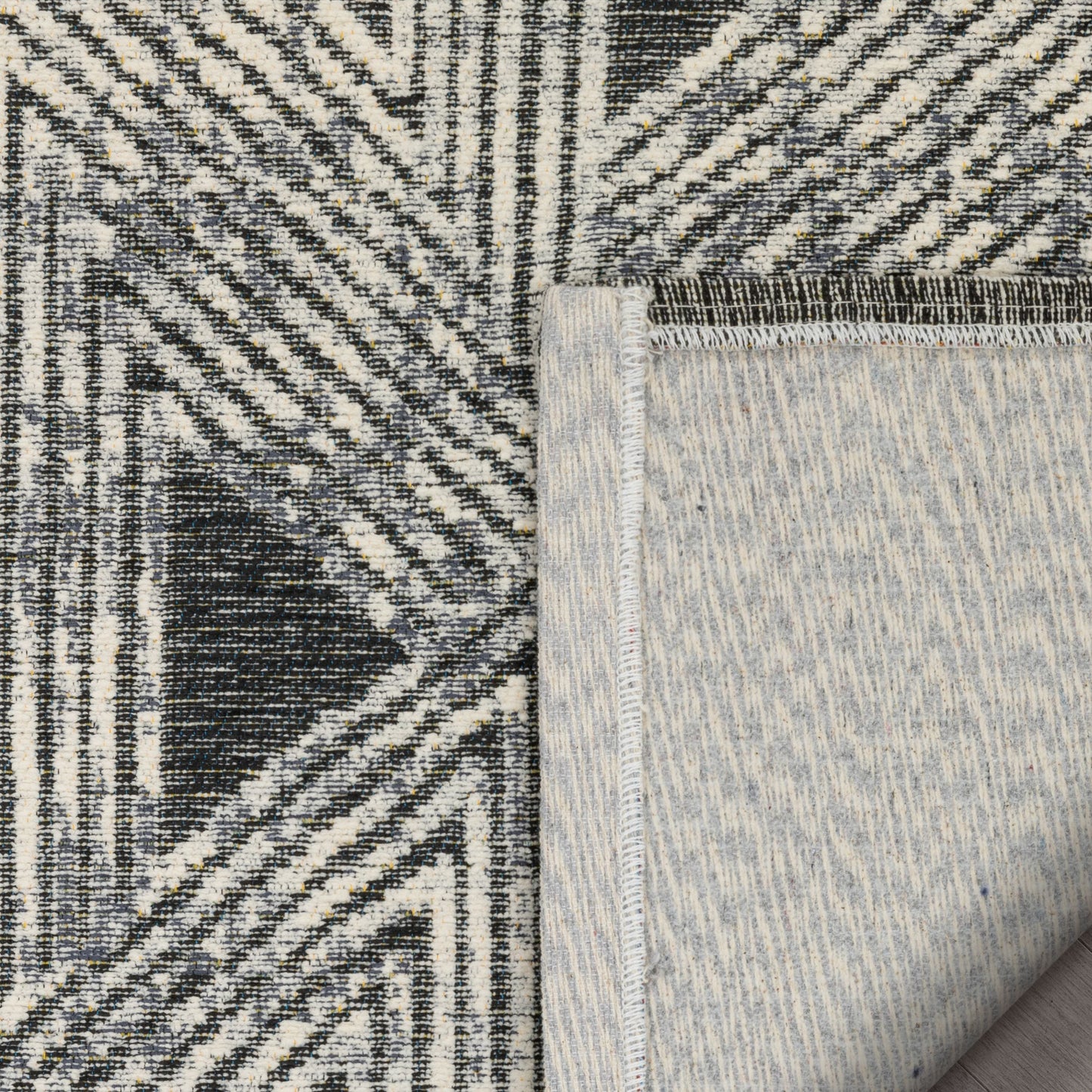 Veria Mid-Century Modern Geometric Grey Kilim-Style Rug LL-137