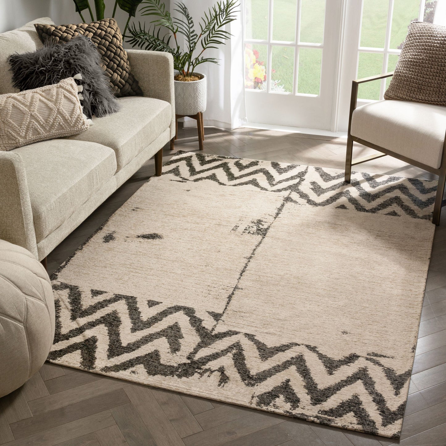 Cassino Contemporary Chevron Brown Kilim-Style Rug LL-88