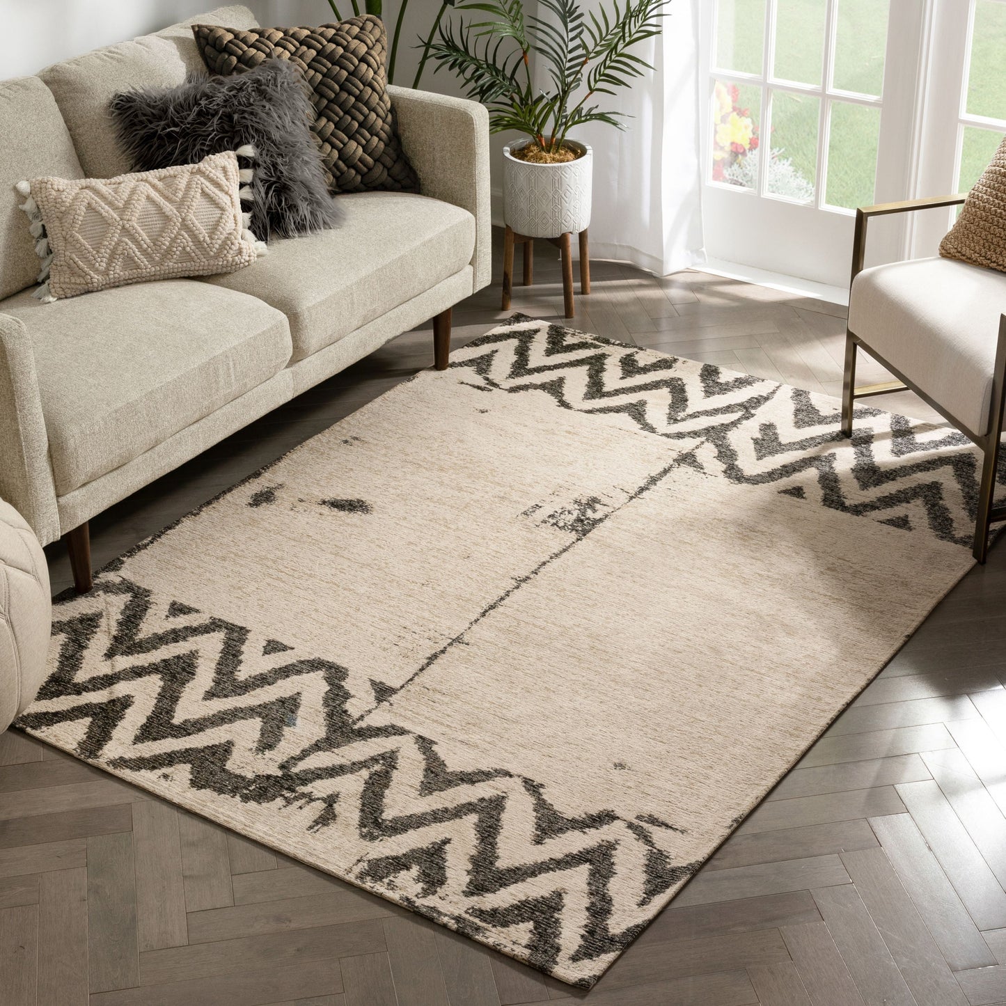 Cassino Contemporary Chevron Brown Kilim-Style Rug LL-88