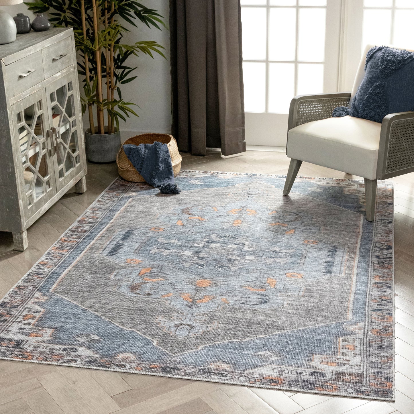 Cambria Machine Washable Vintage Medallion Oriental Light Blue Flat-Weave Distressed Rug LOT-156