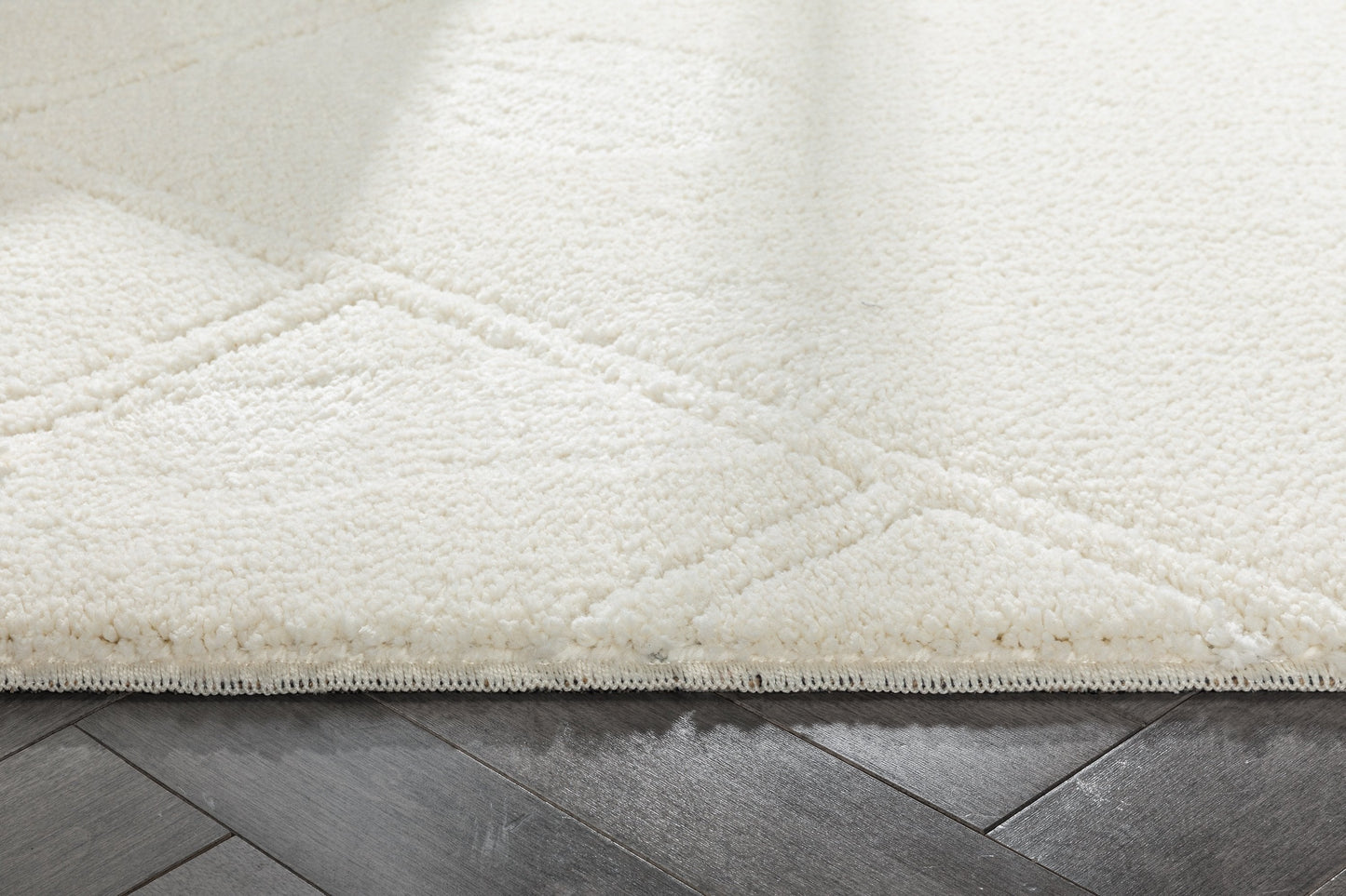 Firth Moroccan Trellis Textured Ivory Ultra Soft High-Low Shag Rug MAI-52