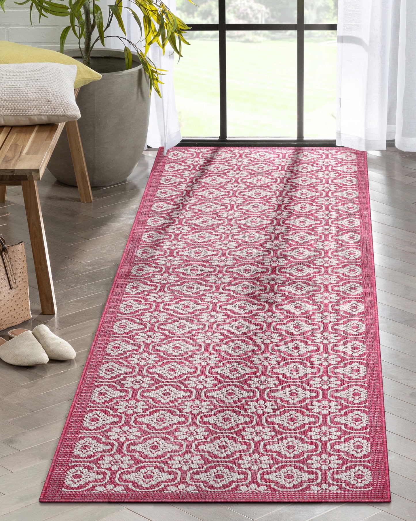 Manola Tribal Indoor/Outdoor Fuschia Flat-Weave Rug MED-239