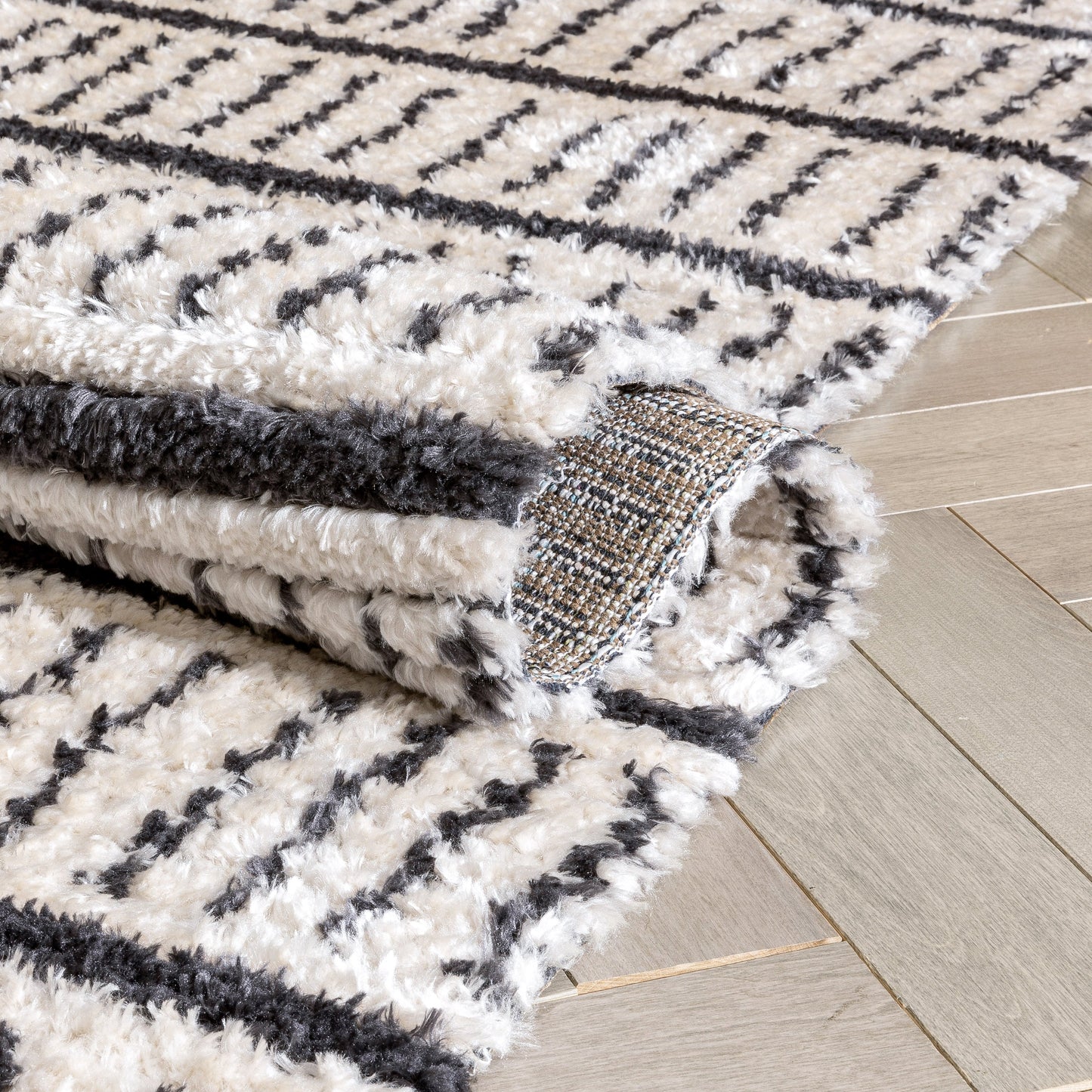 Viho Tribal Geometric Stripes Ivory High-Low Textured Pile Rug MYA-102