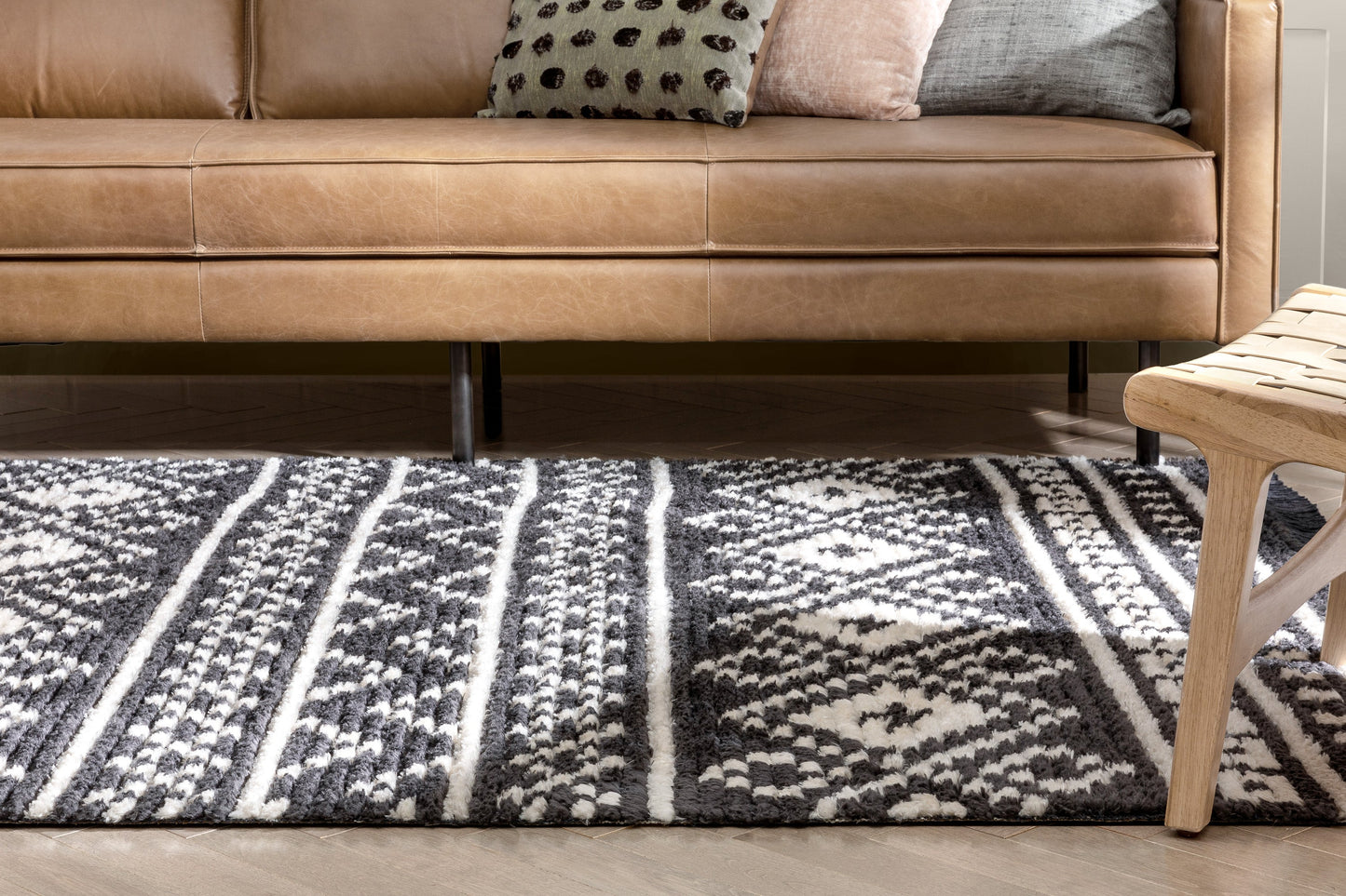 Nokomis Tribal Diamond Lattice Pattern Grey High-Low Textured Pile Rug MYA-17