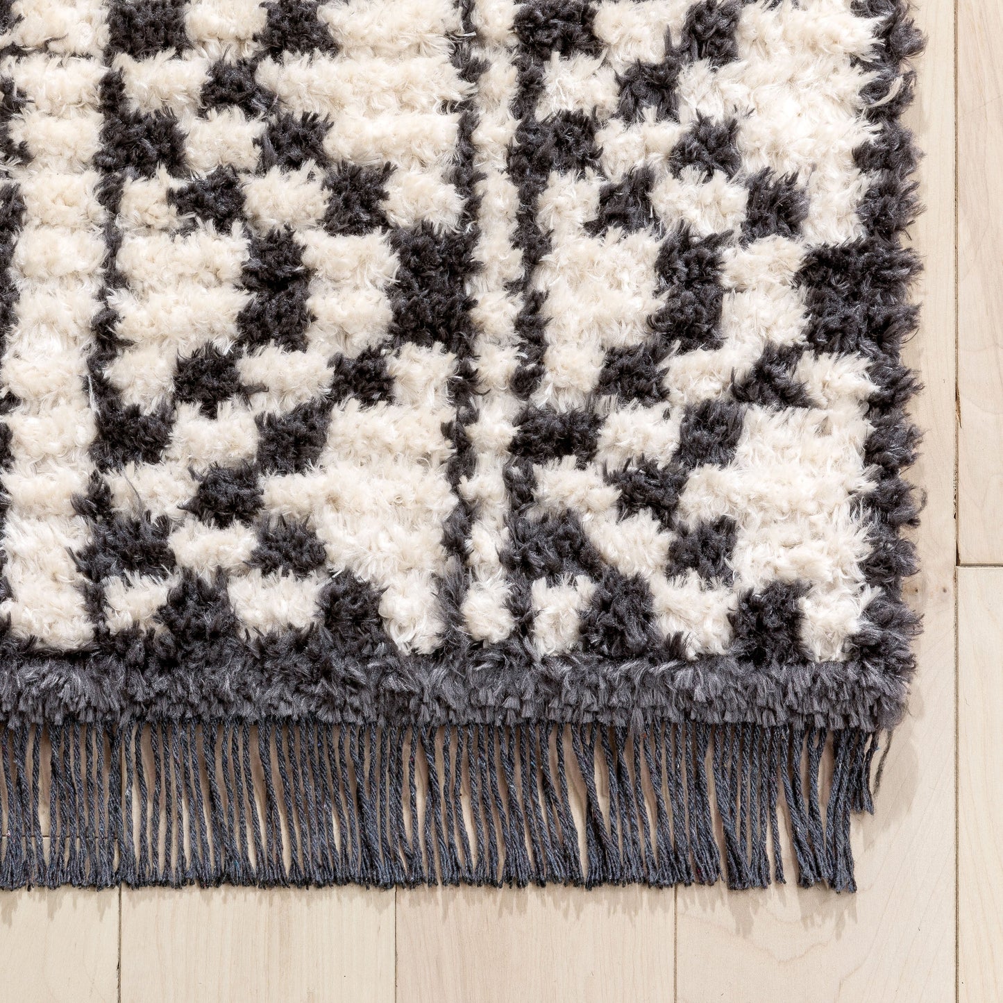 Tallulah Tribal Diamond Lattice Pattern Grey High-Low Textured Pile Rug MYA-37