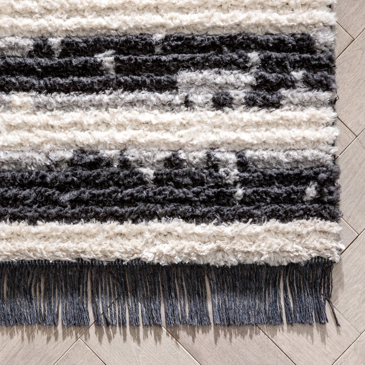 Sakari Moroccan Diamond Medallion Pattern Grey High-Low Textured Pile Rug MYA-77