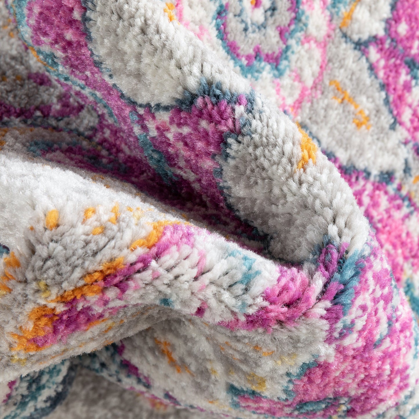 Taura Bohemian Oriental Perisan Fuchsia Rug PAL-19