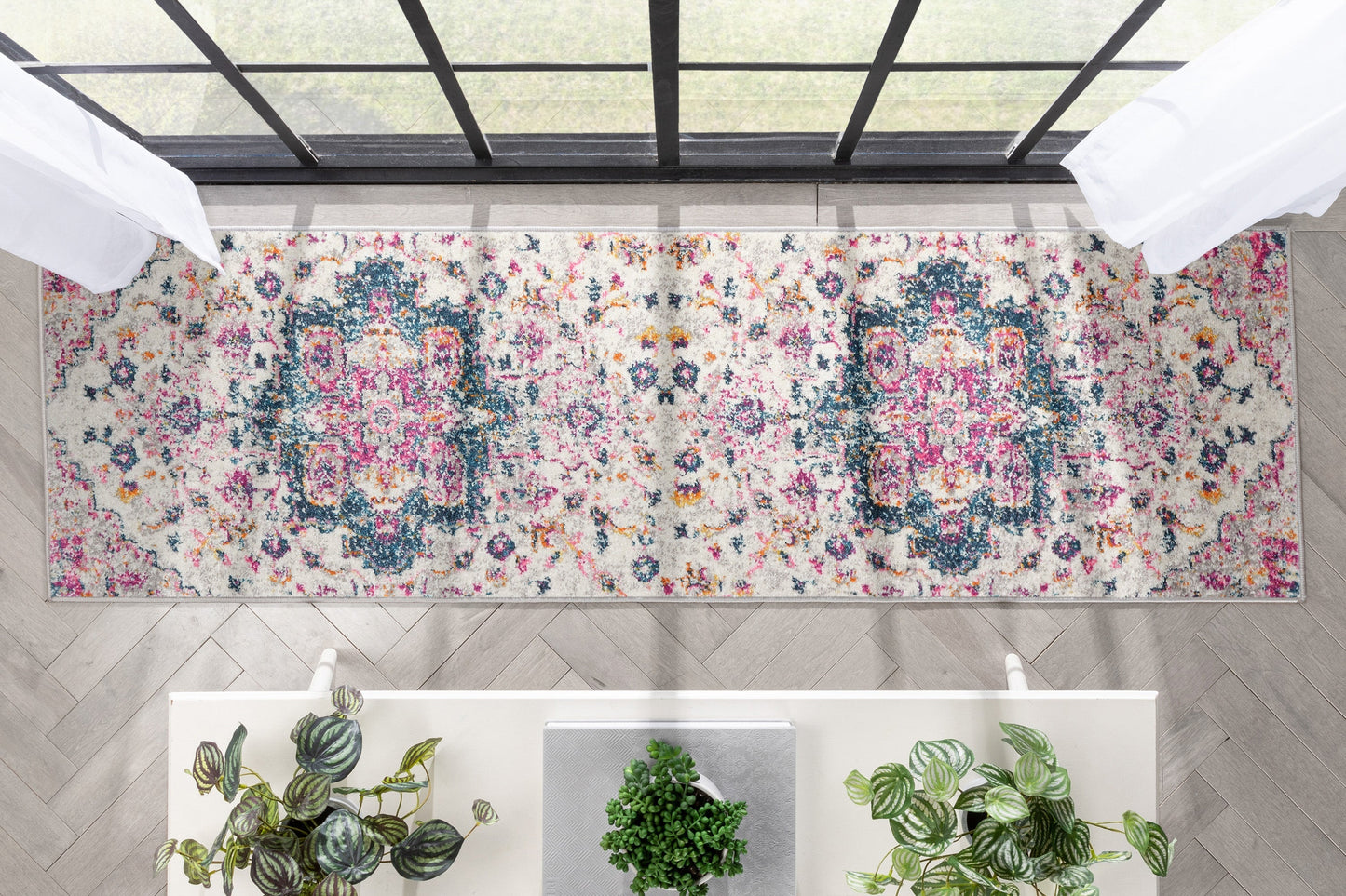 Taura Bohemian Oriental Perisan Fuchsia Rug PAL-19