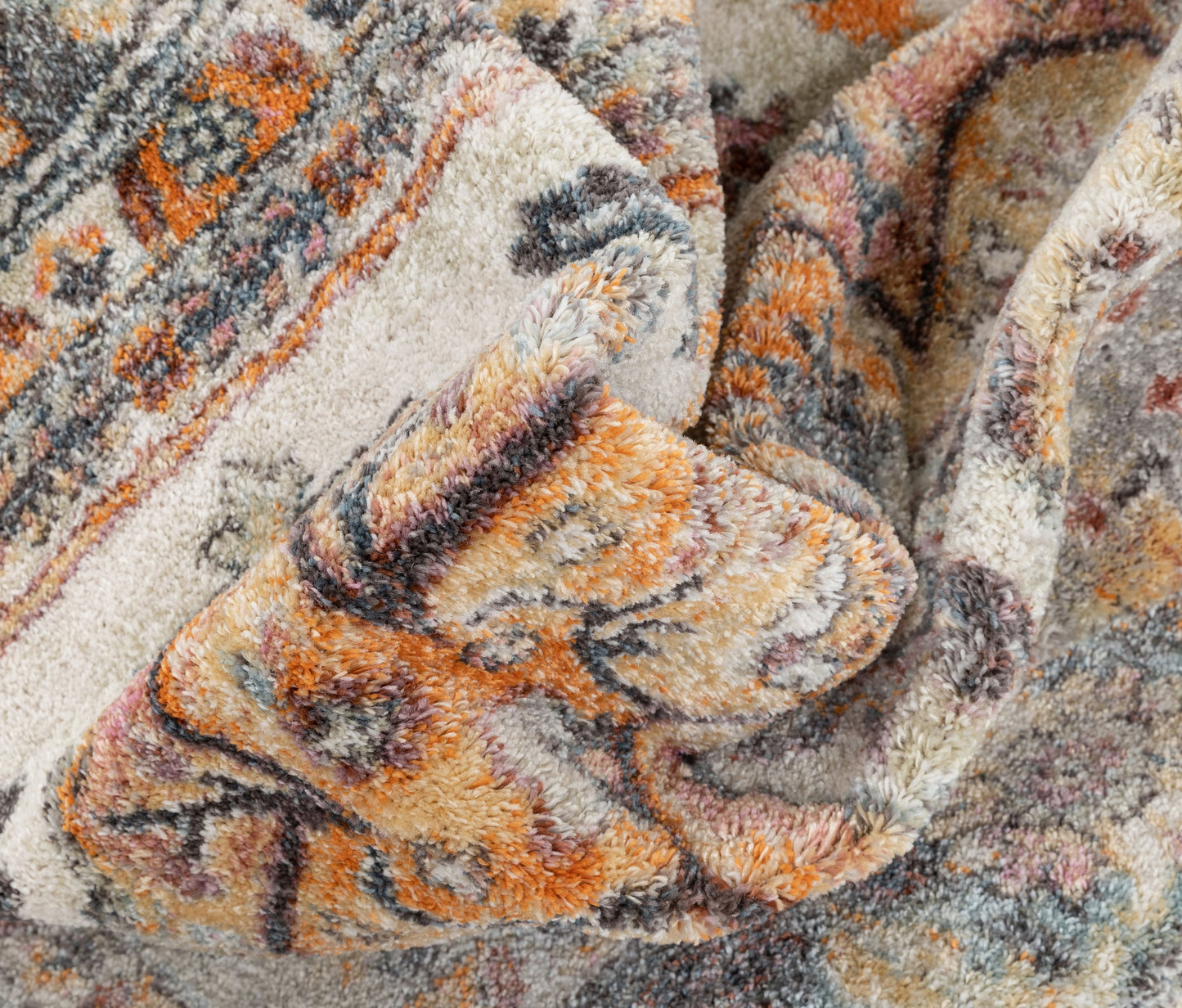 Carno Bohemian Eclectic Persian Beige Rug RO-122