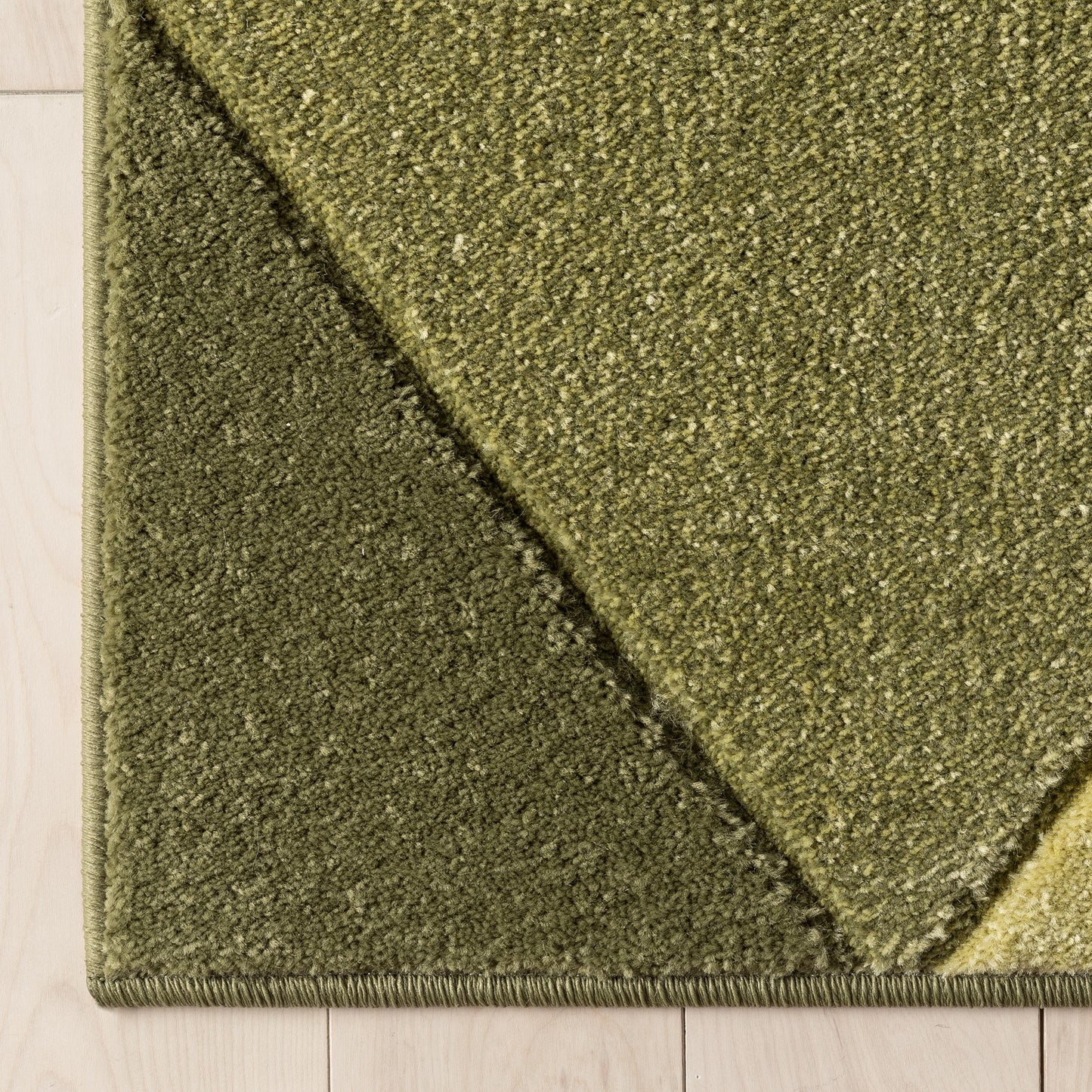 Rita Glam Geometric Triangles Green High-Low Rug RU-135