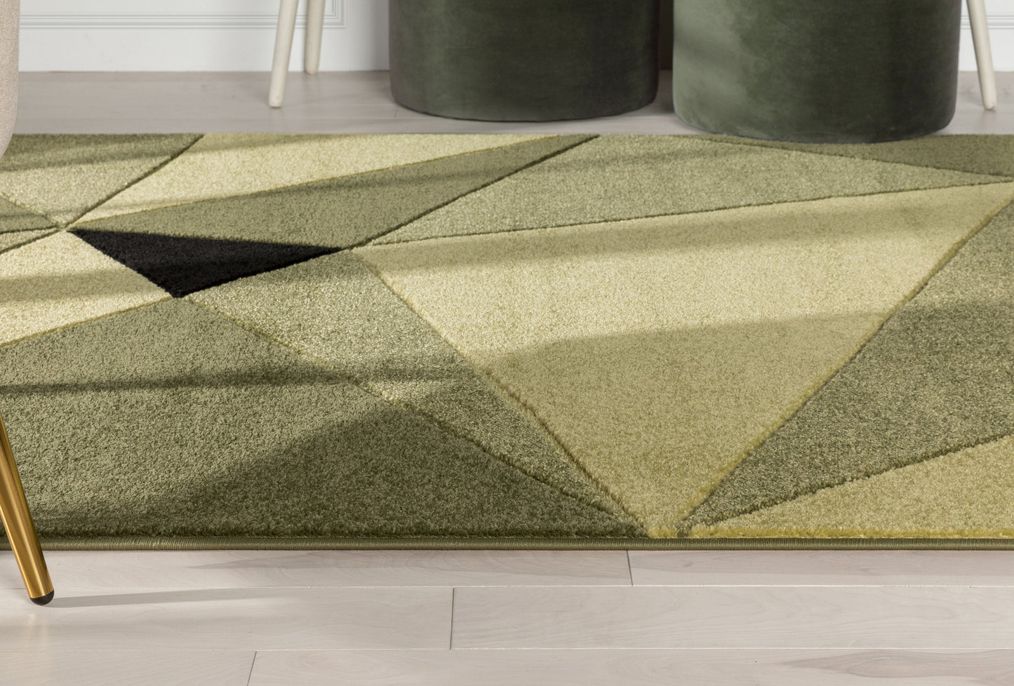 Tamara Glam Geometric Triangles Green High-Low Rug RU-195