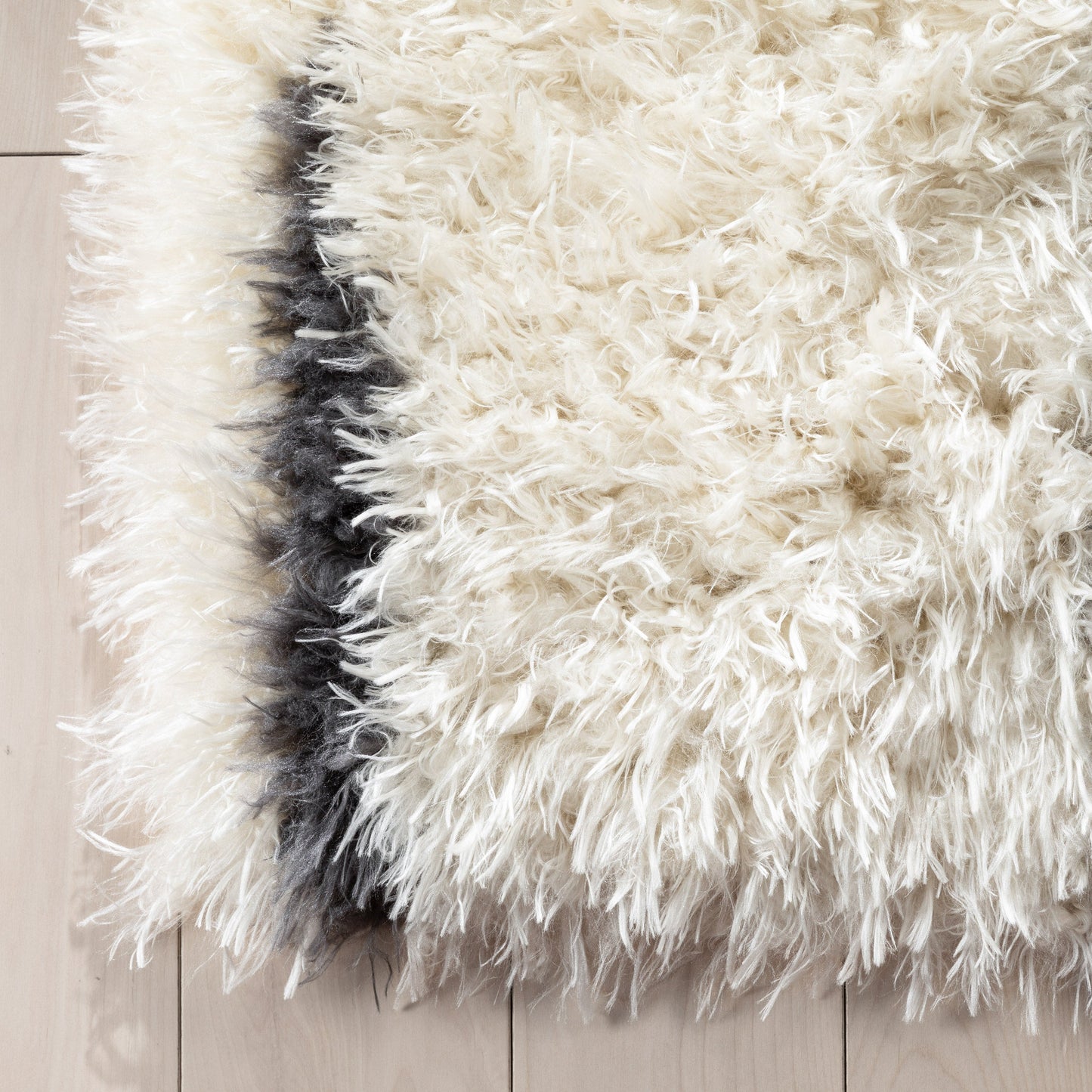 Yucca Modern Ethnic Shag Ivory Grey Soft Rug RUE-22