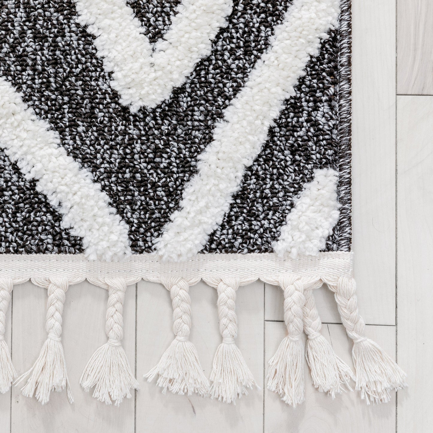 Willow Moroccan Lattice Trellis Black High-Low Textured Rug SAL-23