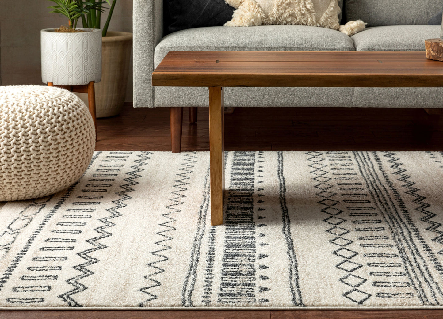 Ratu Moroccan Tribal Geometric Ivory Rug SE-202