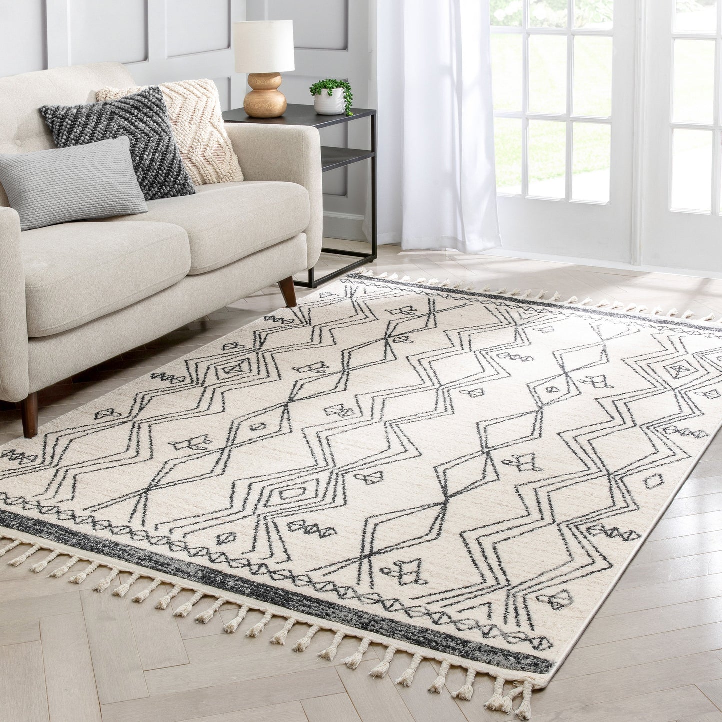 Darcy Modern Farmhouse Tribal Pattern Ivory Rug SE-232
