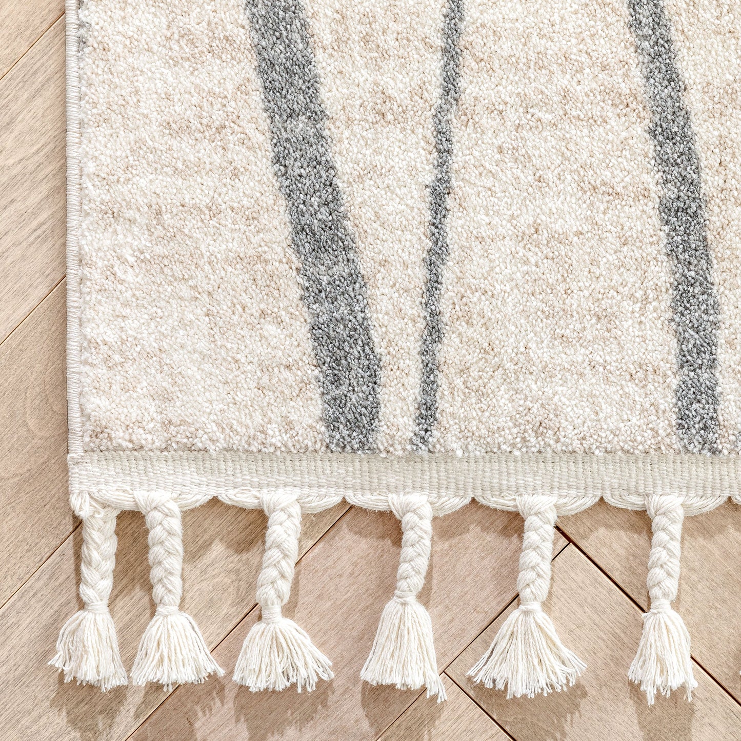 Crisscross Nordic Geometric Pattern Ivory Rug SE-312