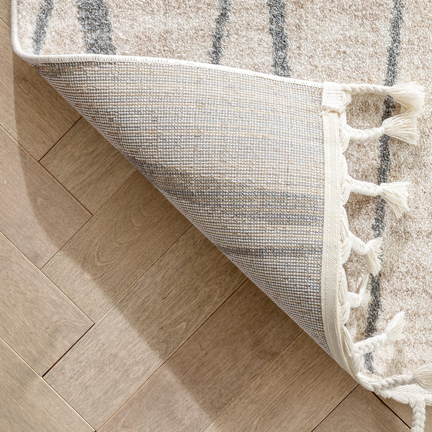 Crisscross Nordic Geometric Pattern Ivory Rug SE-312