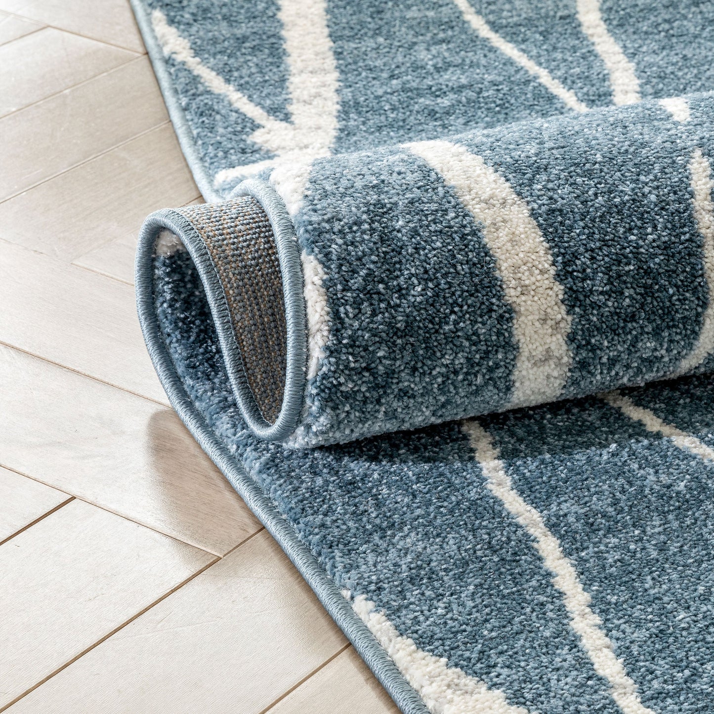 Crisscross Nordic Geometric Pattern Blue Rug SE-314