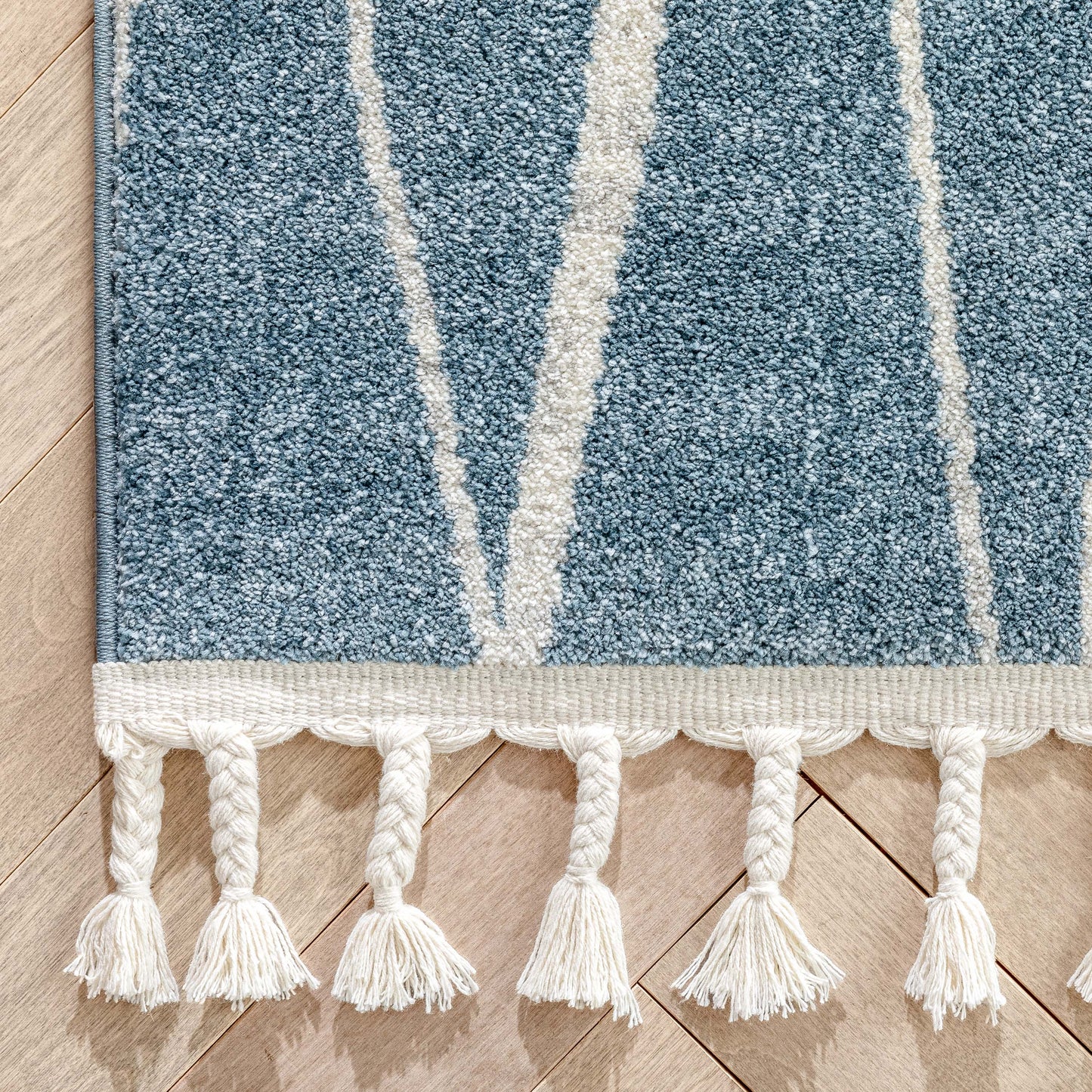 Crisscross Nordic Geometric Pattern Blue Rug SE-314