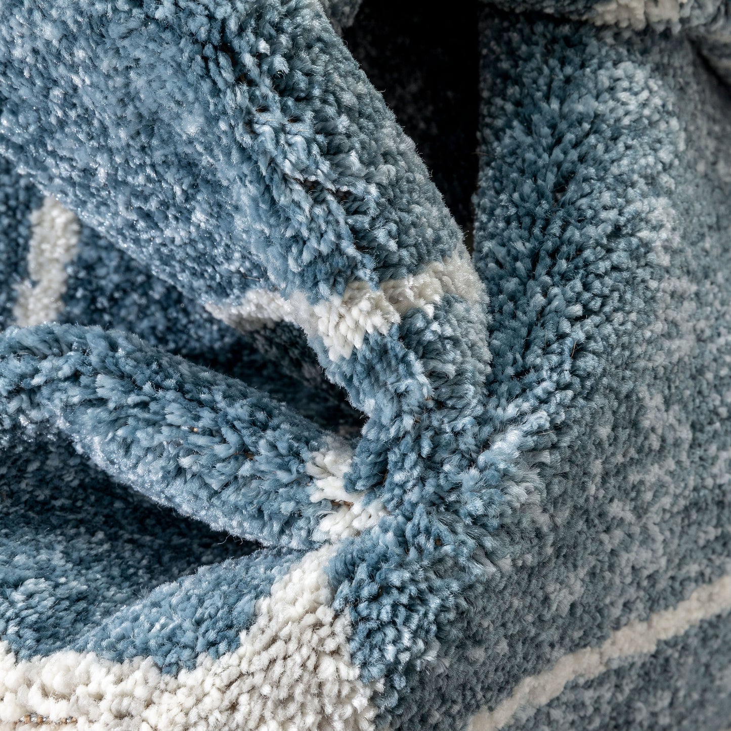Crisscross Nordic Geometric Pattern Blue Rug SE-314
