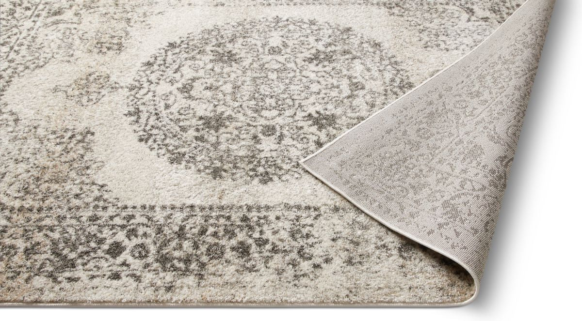 Mora Ivory Traditional Vintage Rug SE-42