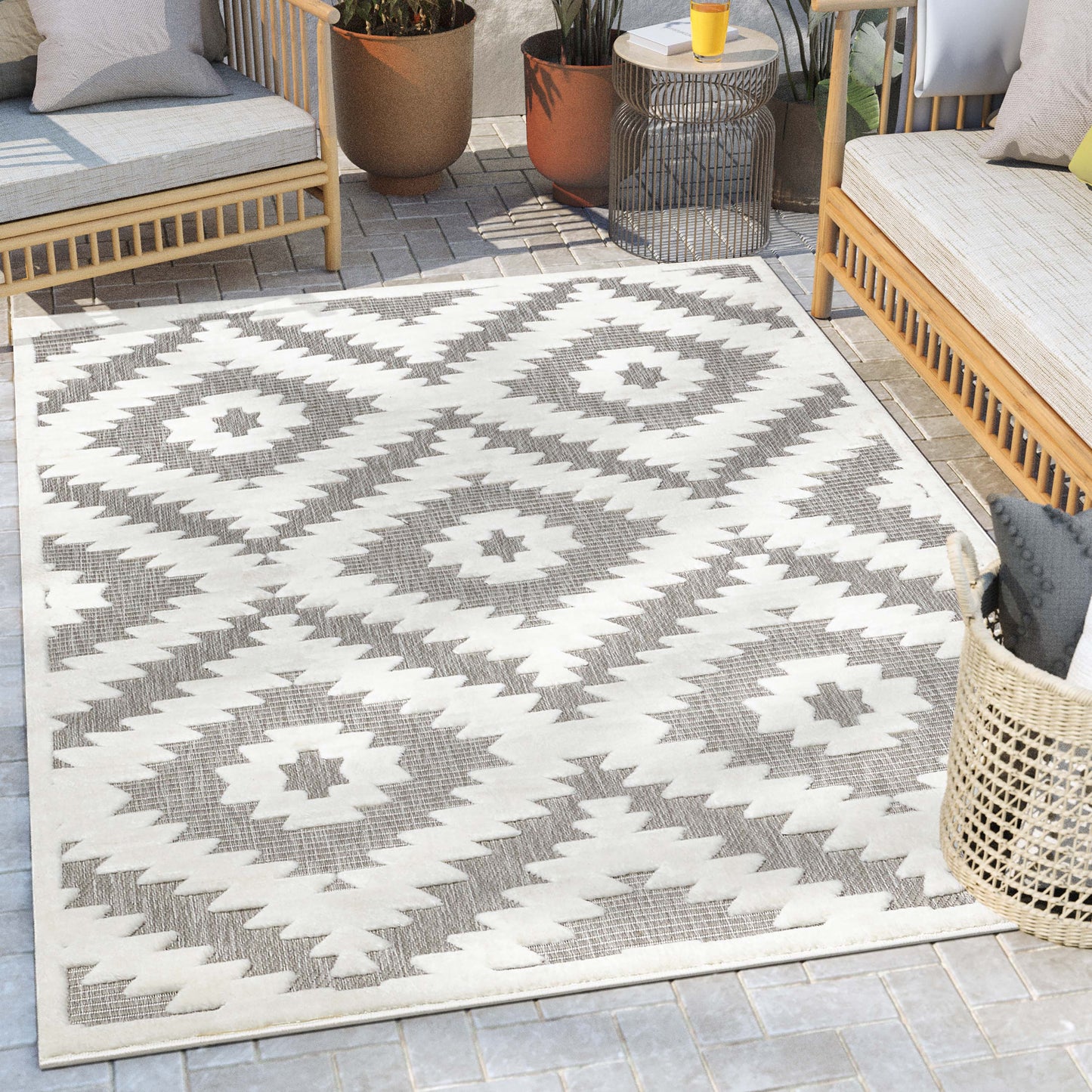 Keiko Tribal Moroccan Indoor/Outdoor Grey High-Low Rug SIL-27