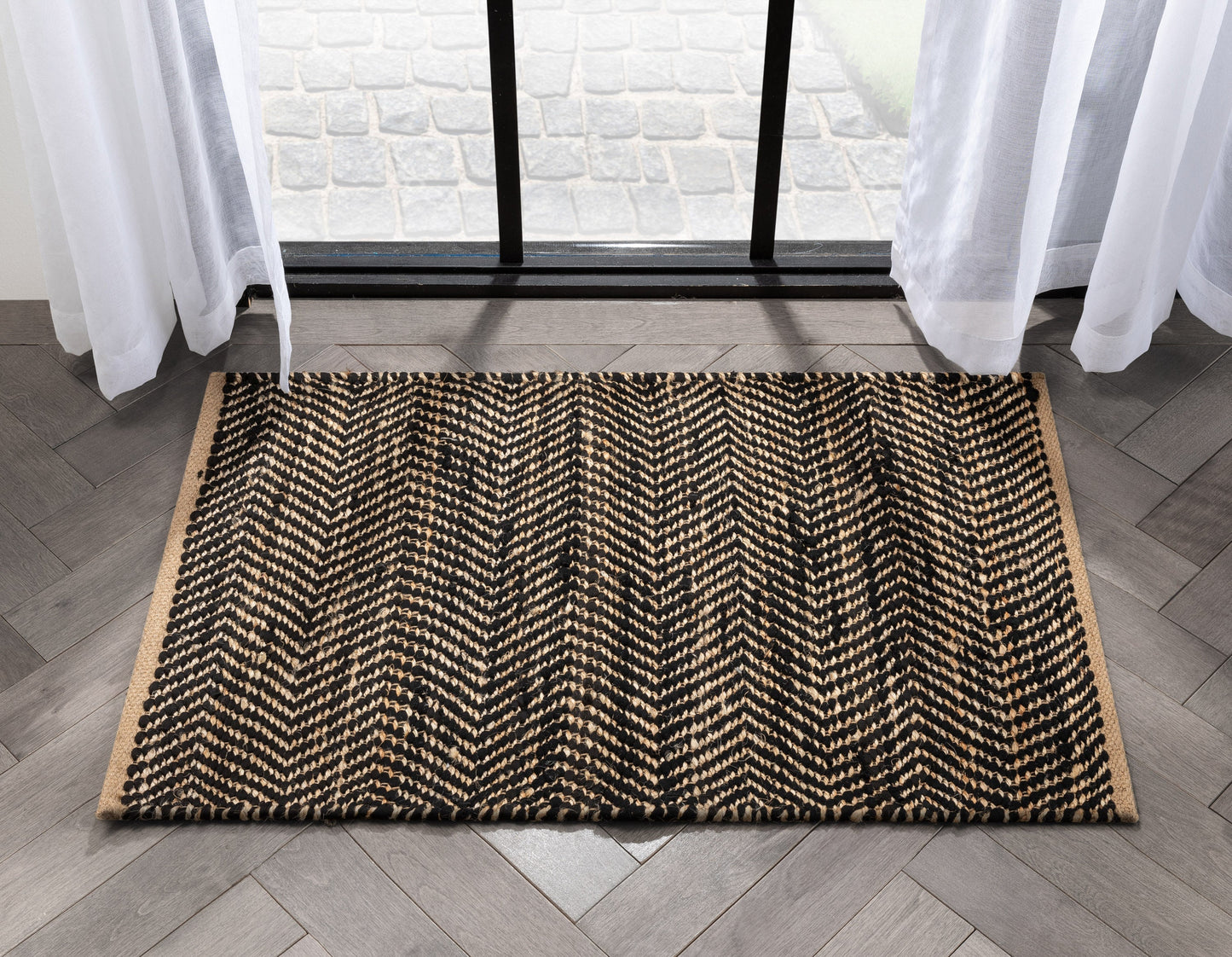 Willow Jute Chevron Natural Black Hand-Woven Chunky-Textured Rug SUR-13