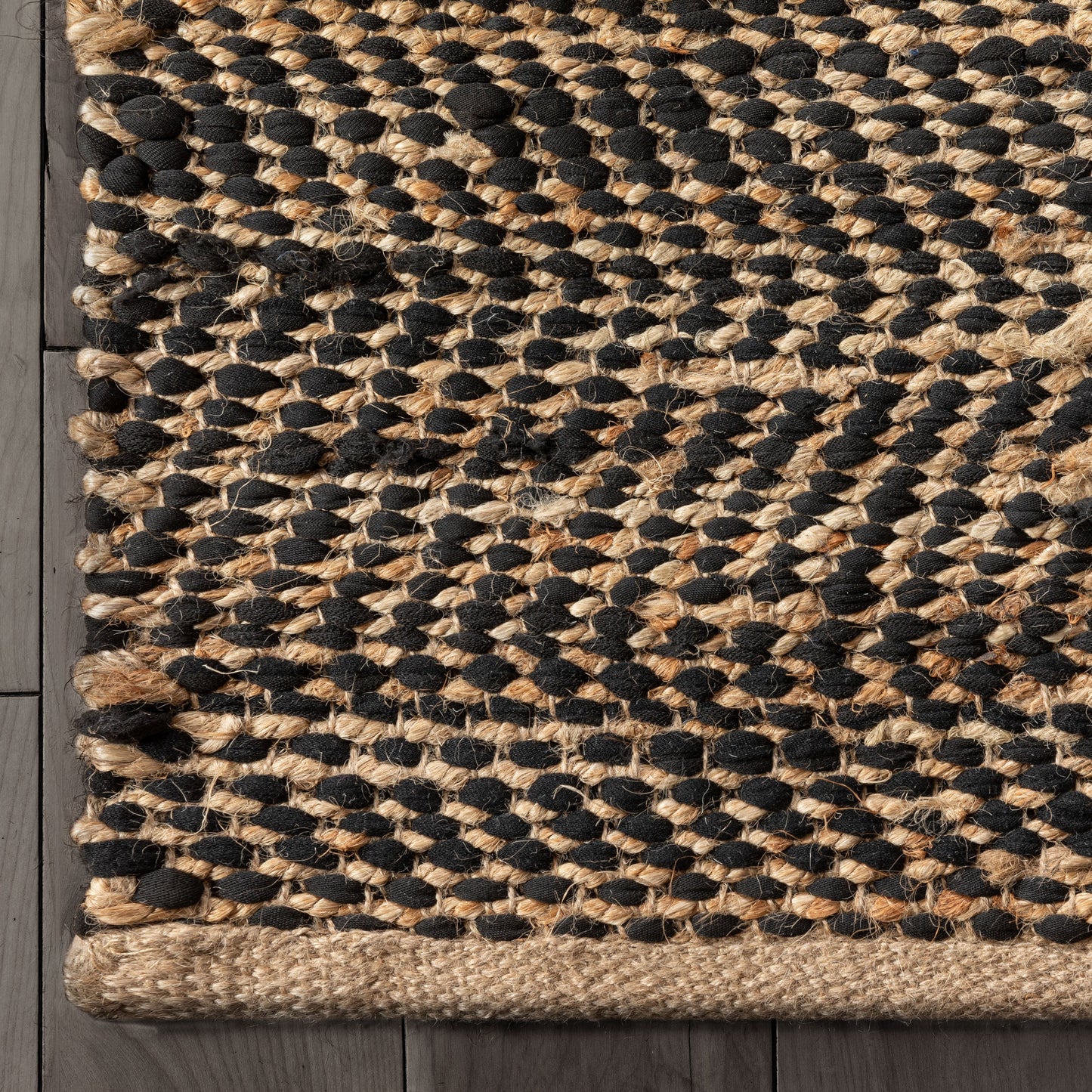 Willow Jute Chevron Natural Black Hand-Woven Chunky-Textured Rug SUR-13