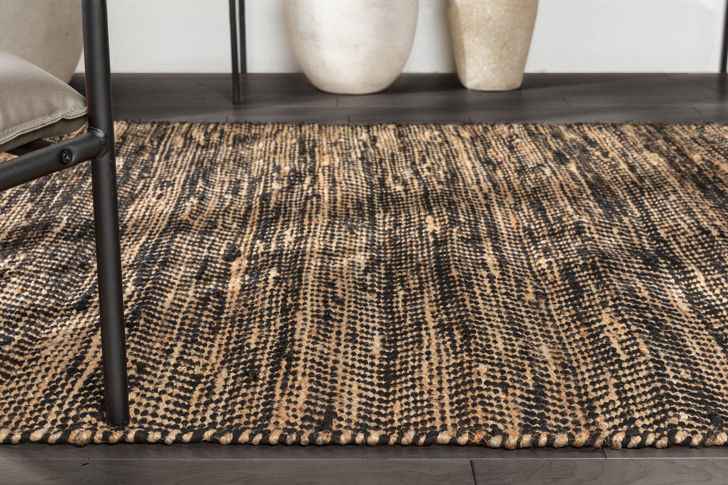 Willow Jute Chevron Natural Black Hand-Woven Chunky-Textured Rug SUR-13