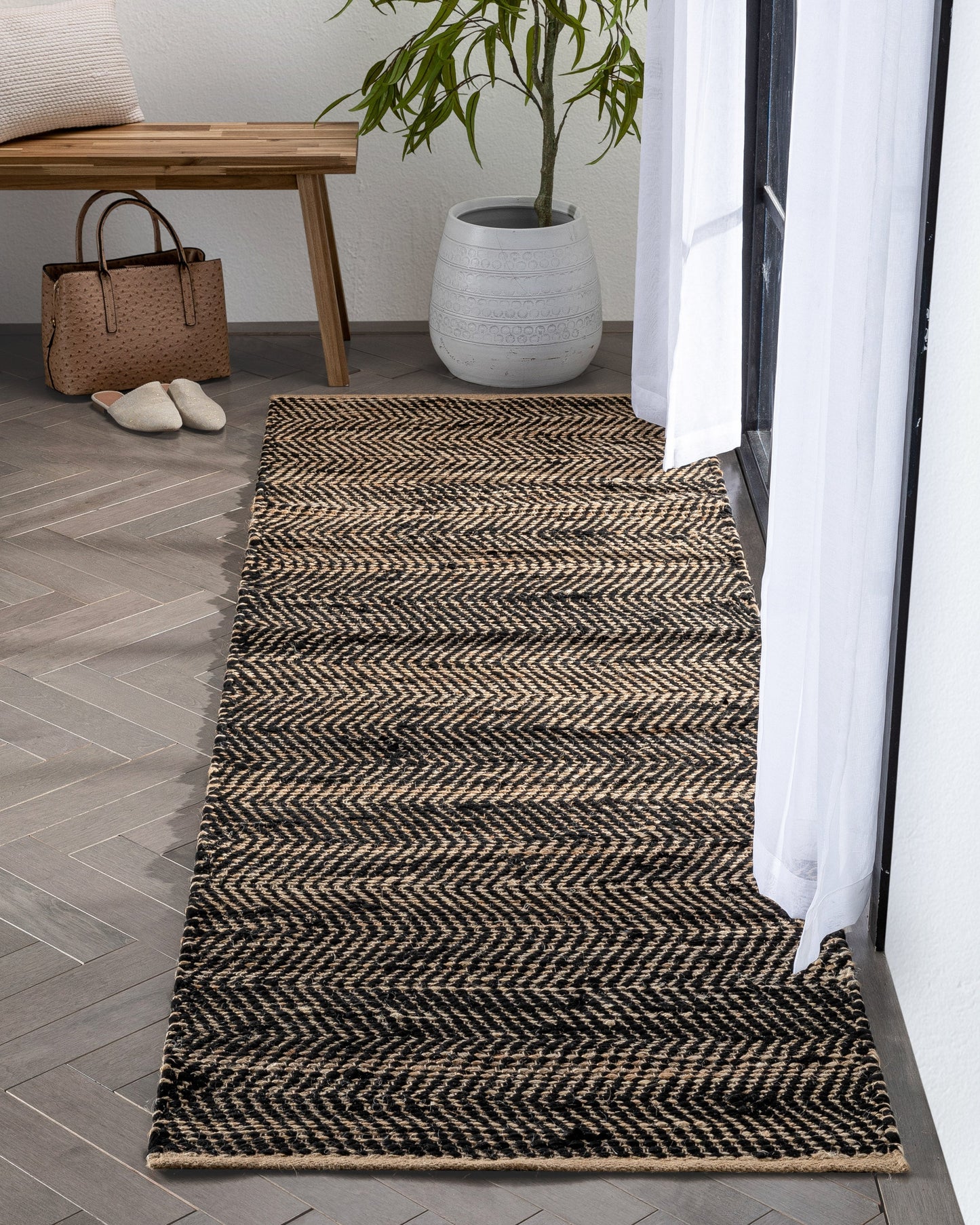 Willow Jute Chevron Natural Black Hand-Woven Chunky-Textured Rug SUR-13