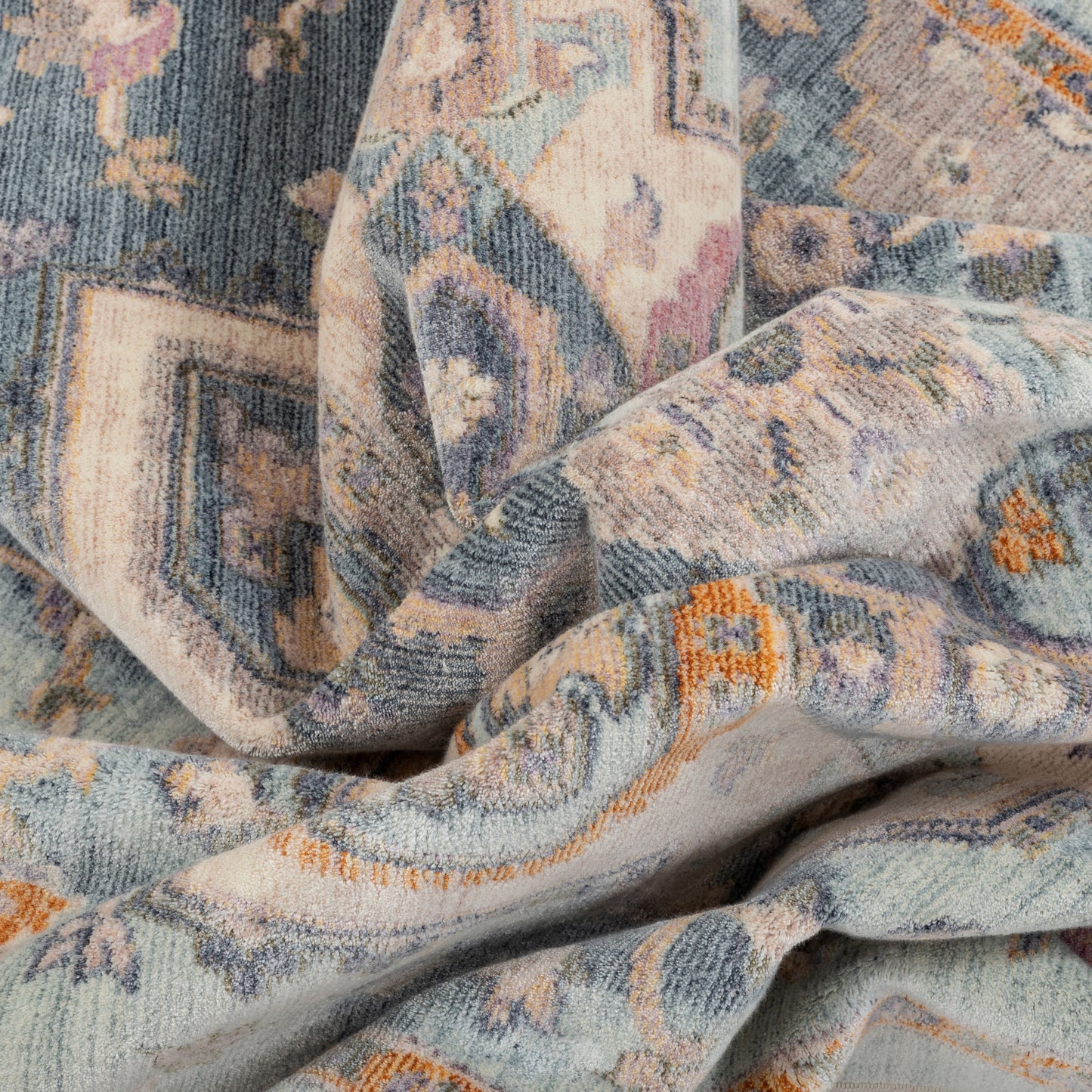 Grote Global Vintage Medallion Blue Rug TIV-36