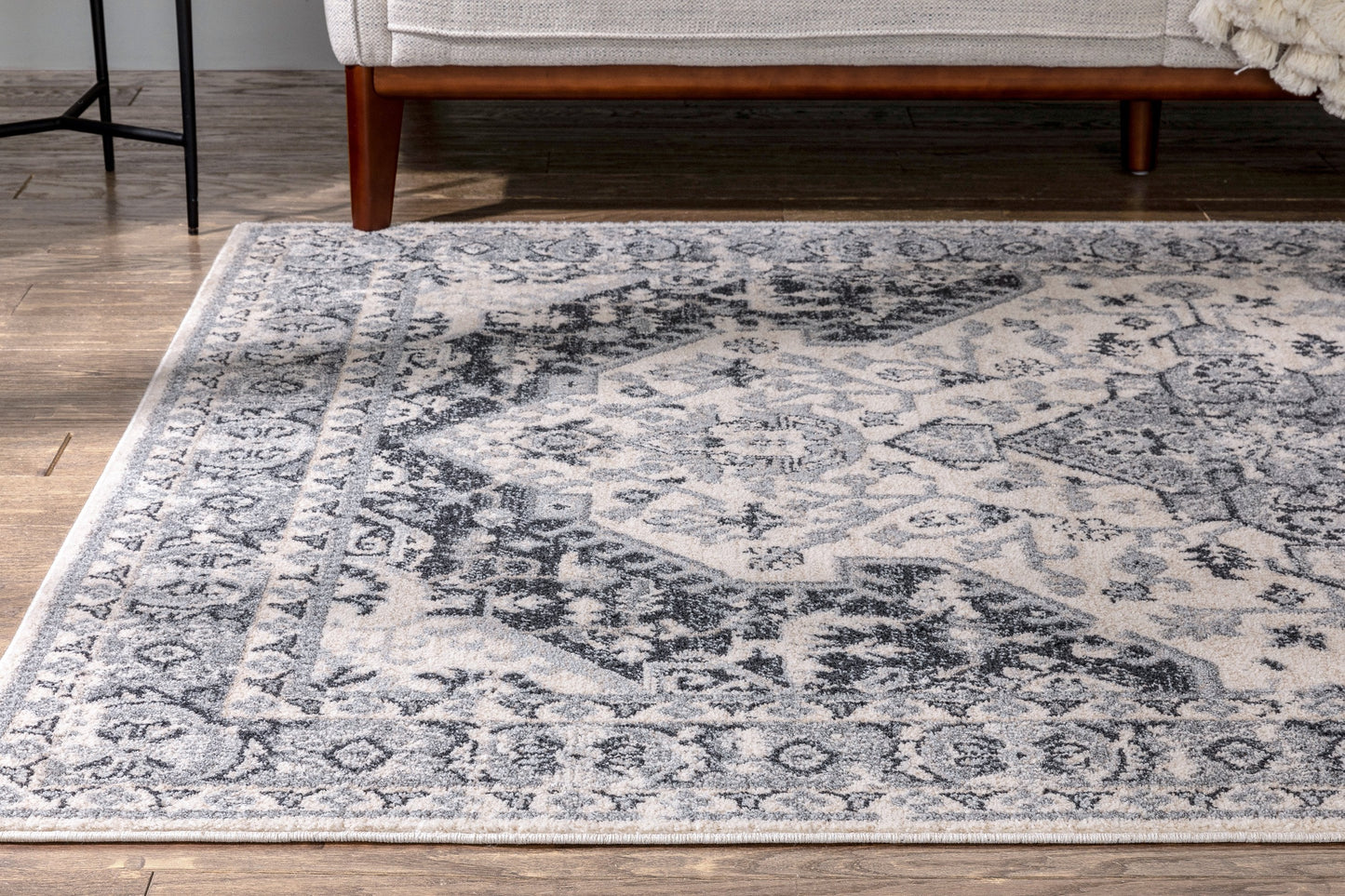 Monza Vintage Medallion Oriental Grey Rug TOP-37