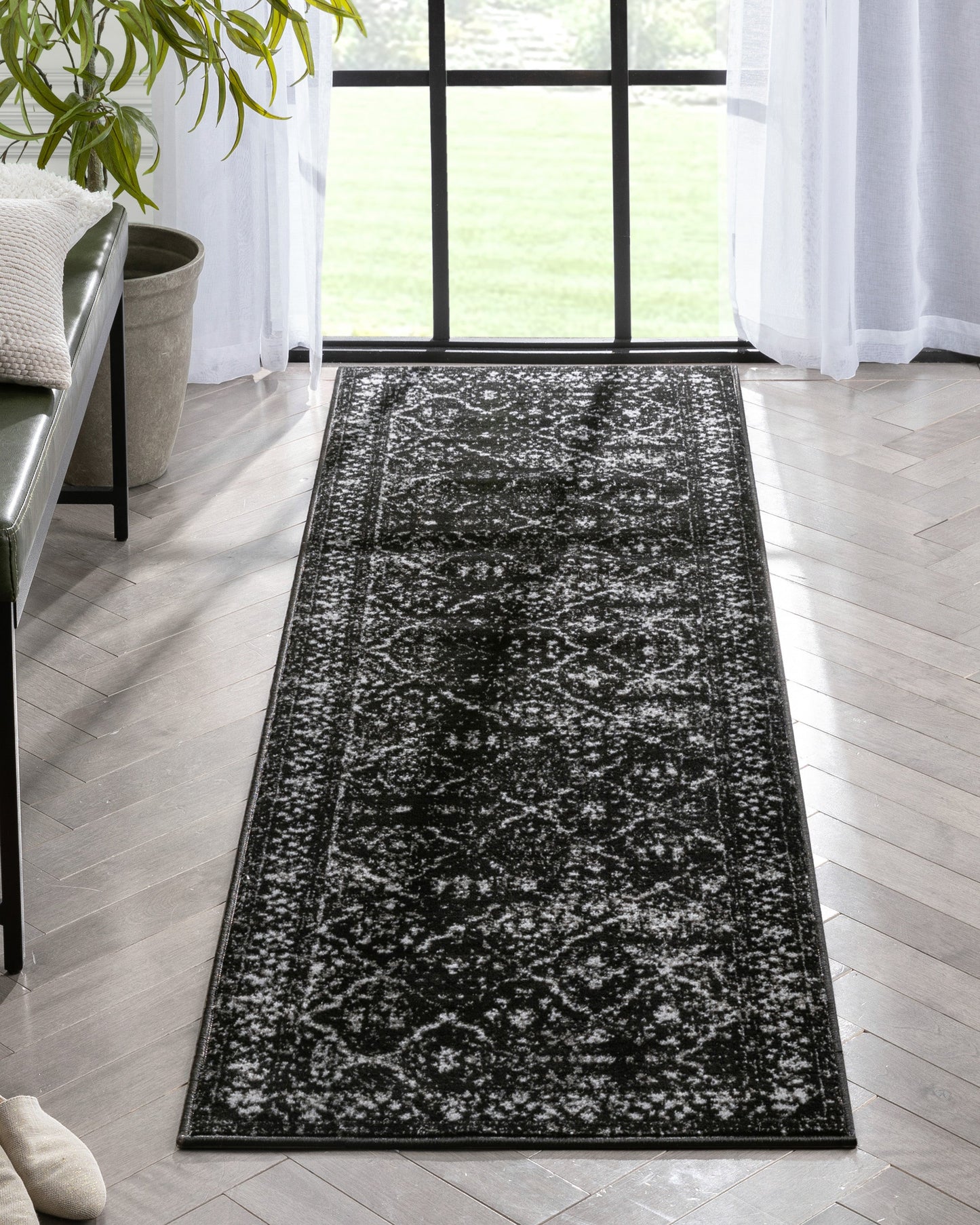 Argos Modern Vintage Lattice Black Rug ZAZ-33