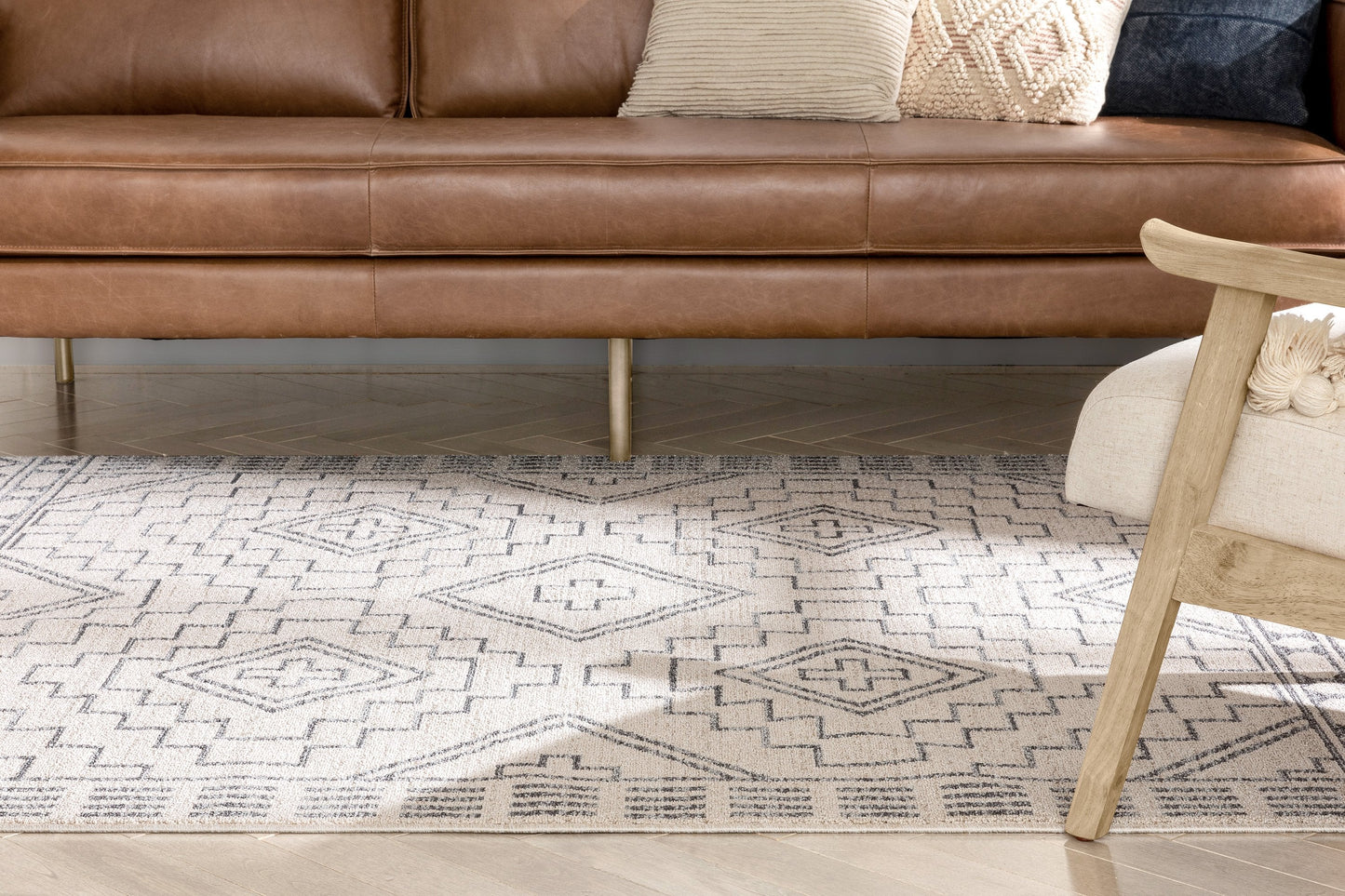 Zafer Tribal Geometric Pattern Ivory Kilim-Style RugLDL-212
